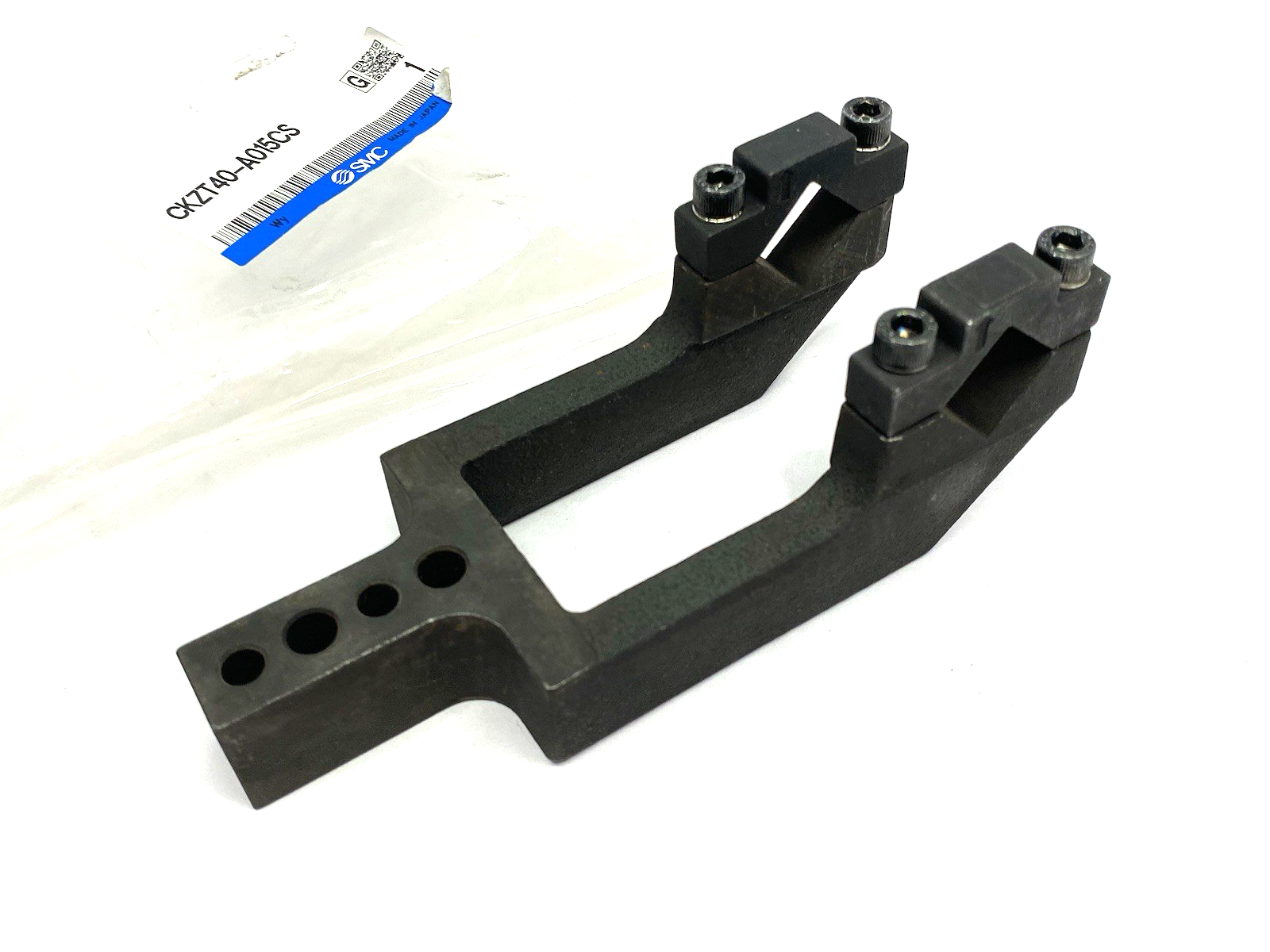 CKZT40-A015CS | SMC Center Arm for Slim Line Clamp Cylinder - New Other - Maverick Industrial Sales
