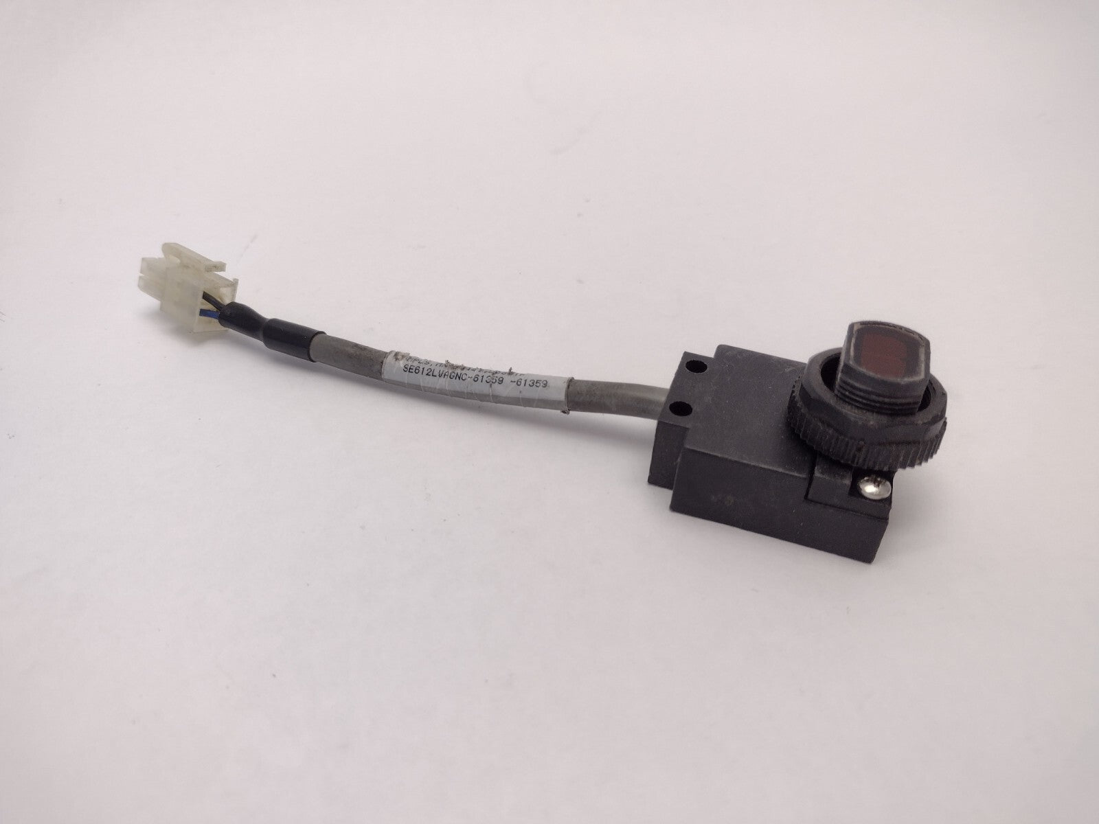Banner SE612LVAGNC-61359 Photoelectric Sensor 61359 - Maverick Industrial Sales