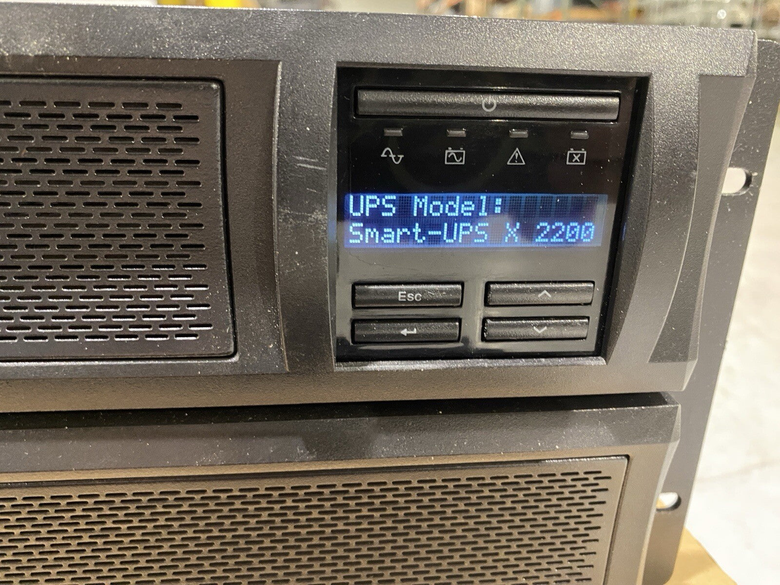 APC SMX2200HV Smart-UPS X 2200VA Rack/Tower LCD 200-240V 18 HRS LOT OF 6 - Maverick Industrial Sales