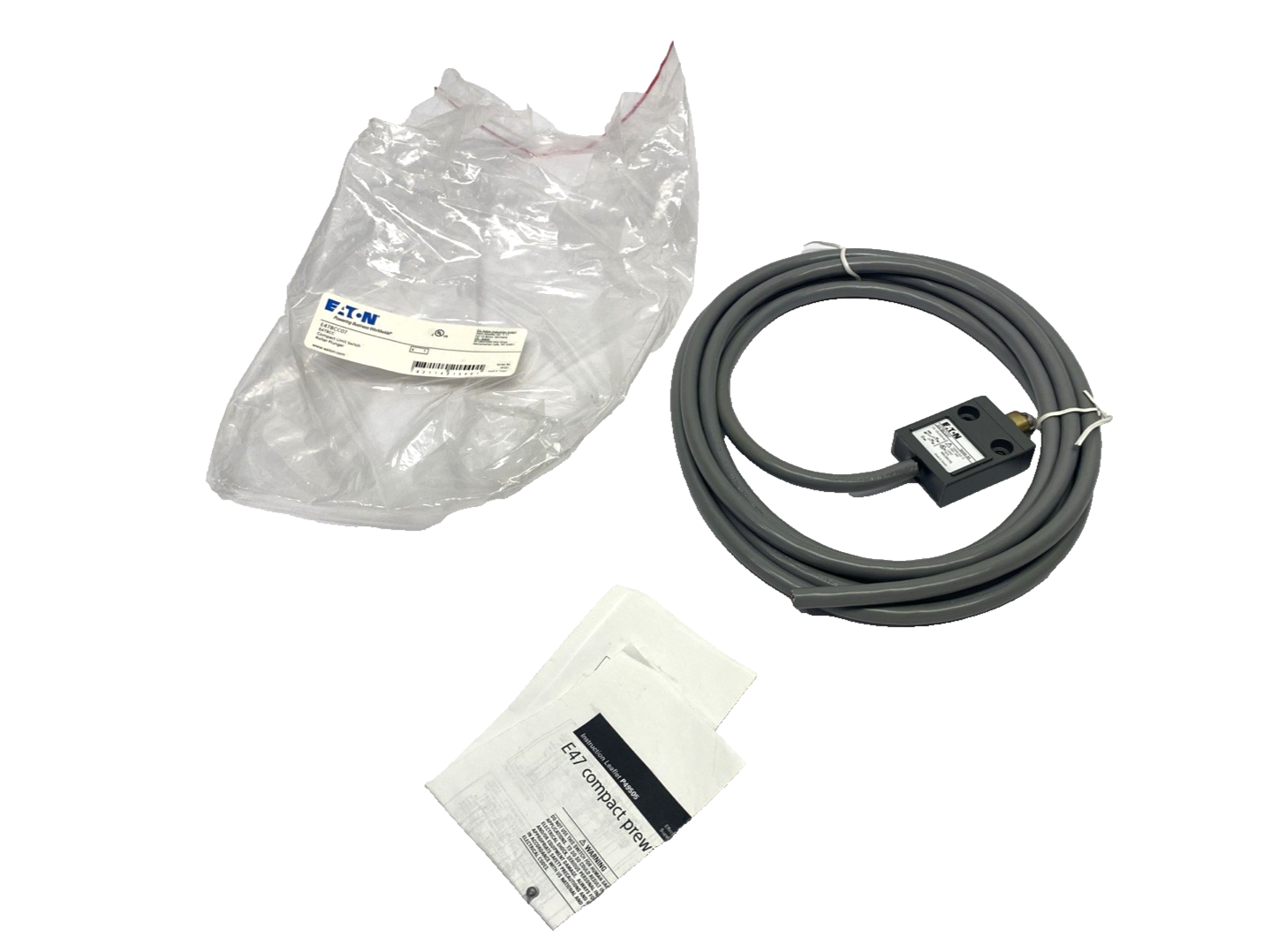 E47BCC07 | Eaton Compact Limit Switch, Roller Plunger - New – Open box - Maverick Industrial Sales