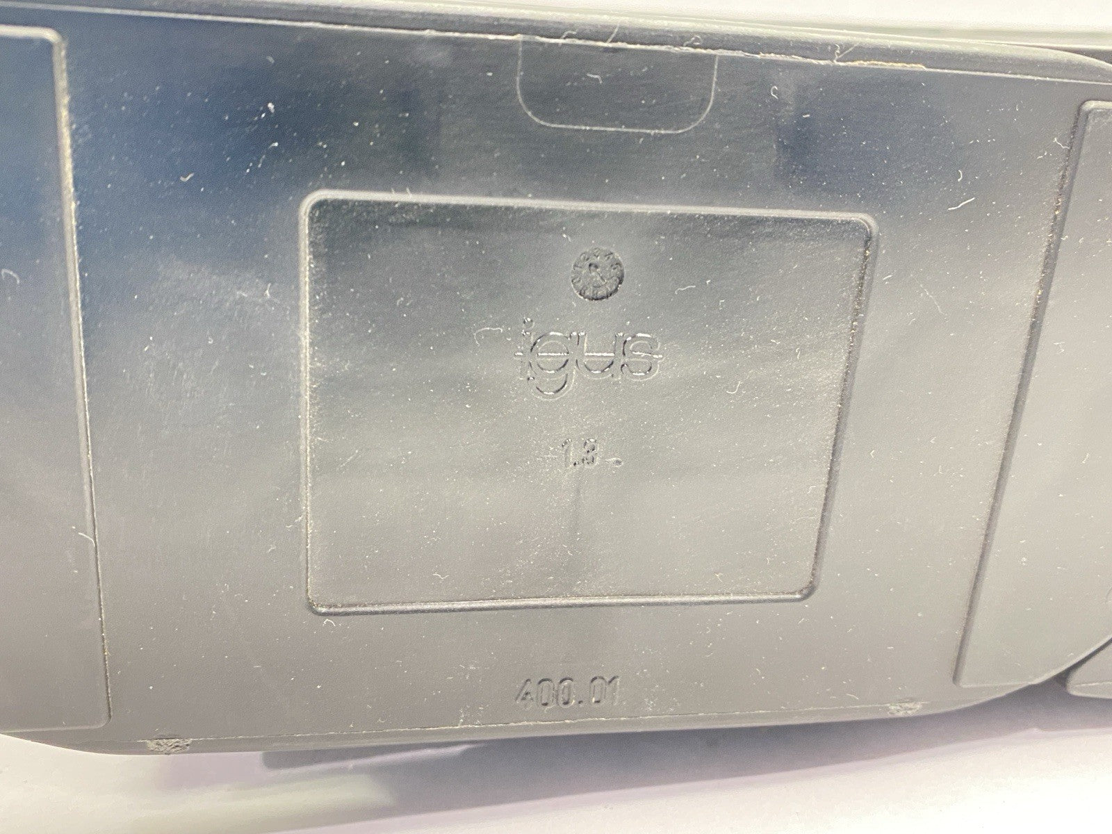 Igus 400.01 400.02.200 Energy Chain Cable Carrier 10 Links - Maverick Industrial Sales