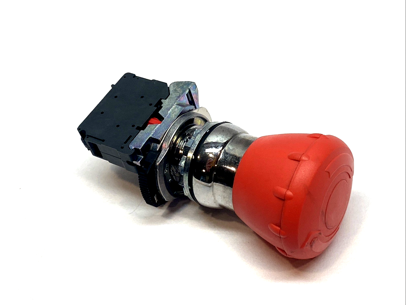 Allen-Bradley 800FM-MT44 22mm Red Mushroom Push Twist-to-Release IP66 - Maverick Industrial Sales