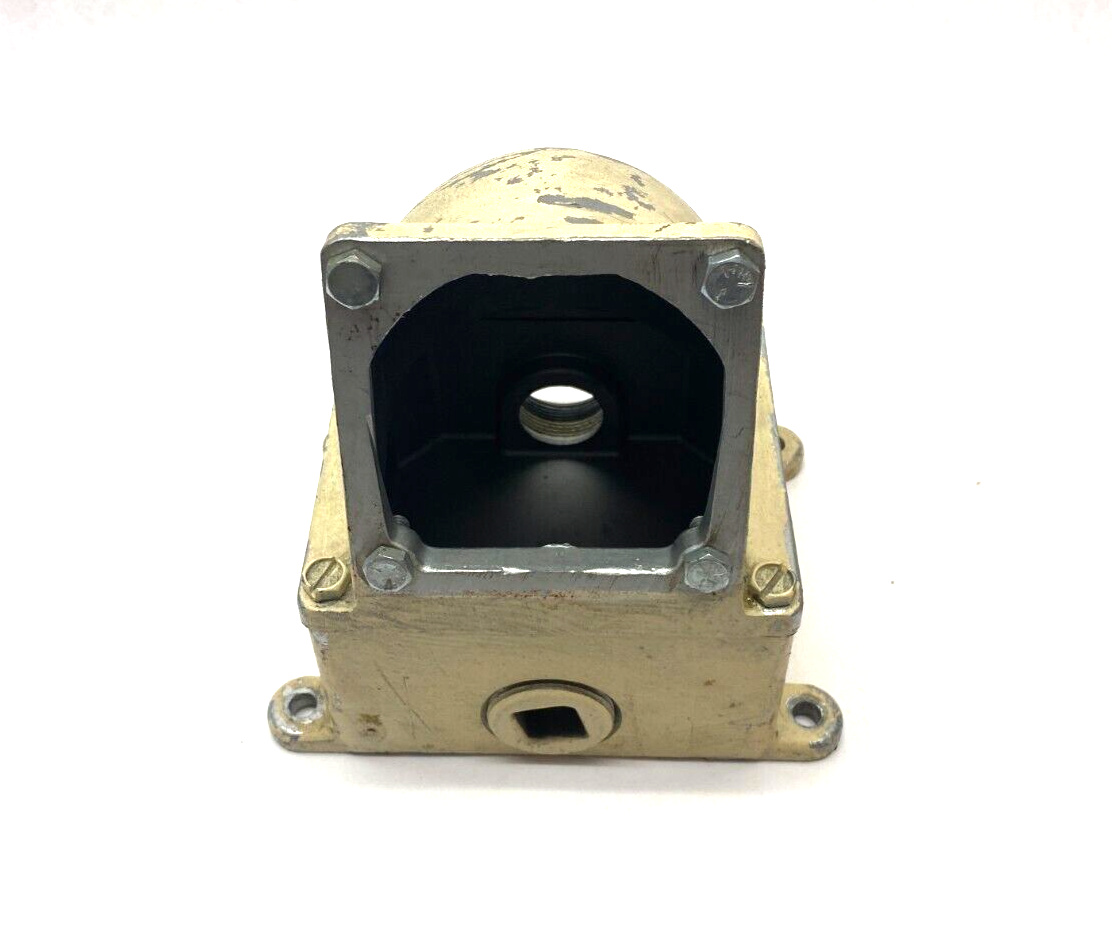 304280 | Eaton Crouse-Hinds Heavy Duty Pin & Sleeve Enclosure Housing - Used - Maverick Industrial Sales