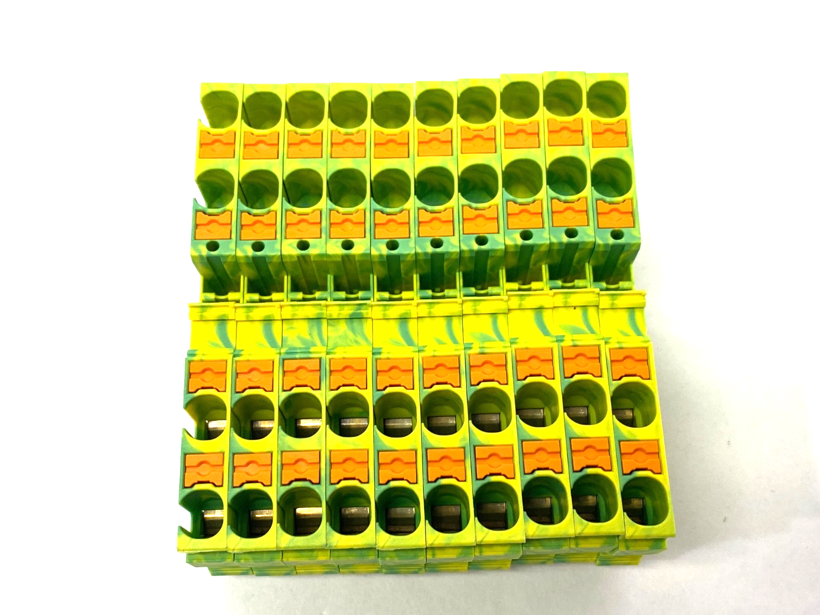 Phoenix Contact 3212950 Prot. Conductor Terminal Block PT 6-QUATTRO-PE LOT OF 9 - Maverick Industrial Sales