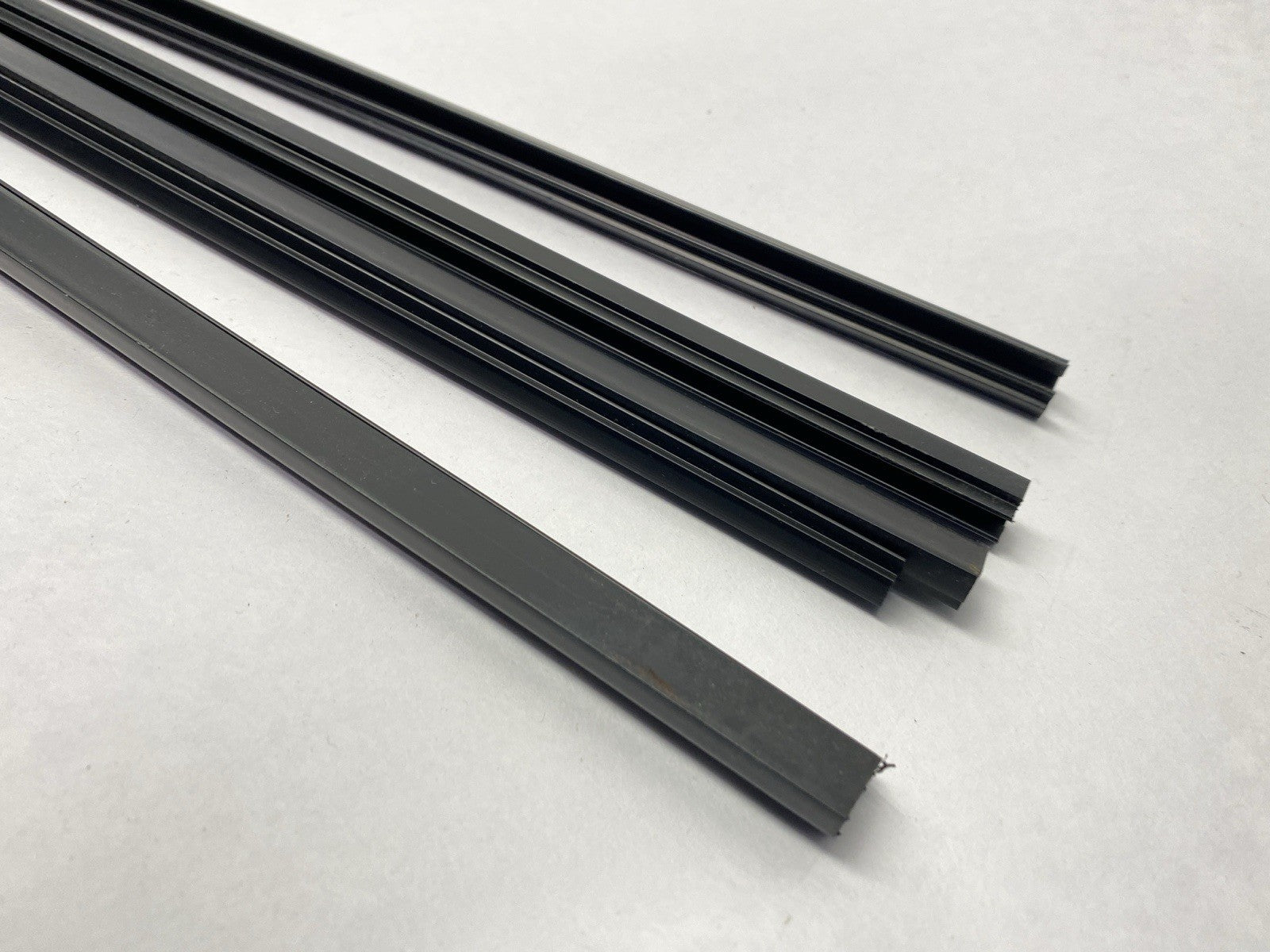 3 842 993 066 | Bosch Rexroth 3842993066 Slide Profile GP 2/R /C 1082mm Length LOT OF 6 - New – Open box - Maverick Industrial Sales