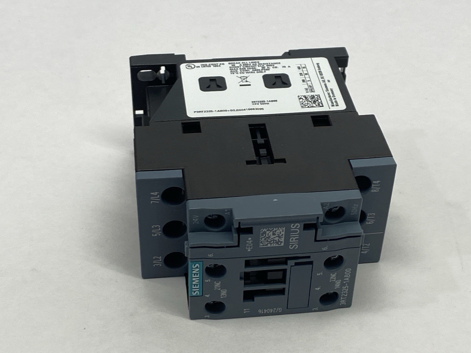Siemens 3RT2325-1AB00 SIRIUS Contactor 4-Pole 35A 400V - Maverick Industrial Sales
