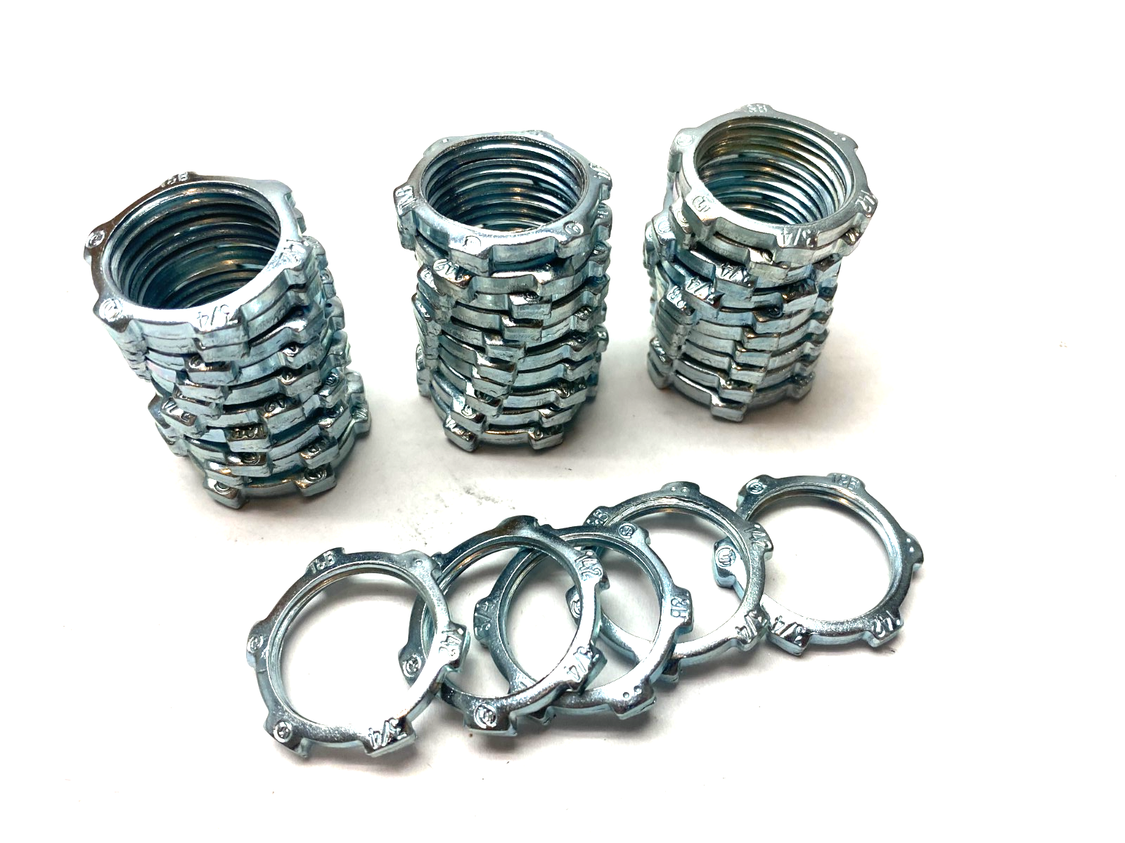 142-TB | Thomas & Betts Rigid/IMC Conduit Locknut 3/4" Steel LOT OF 33 - New – Open box - Maverick Industrial Sales