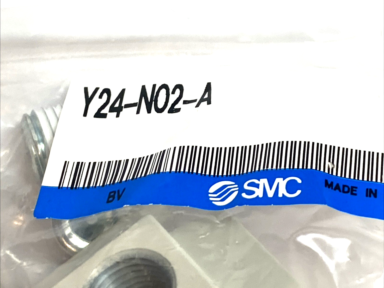 Y24-N02-A | SMC Cross Spacer for NPT AC20-A Modular FRL 1/4" - New - Maverick Industrial Sales