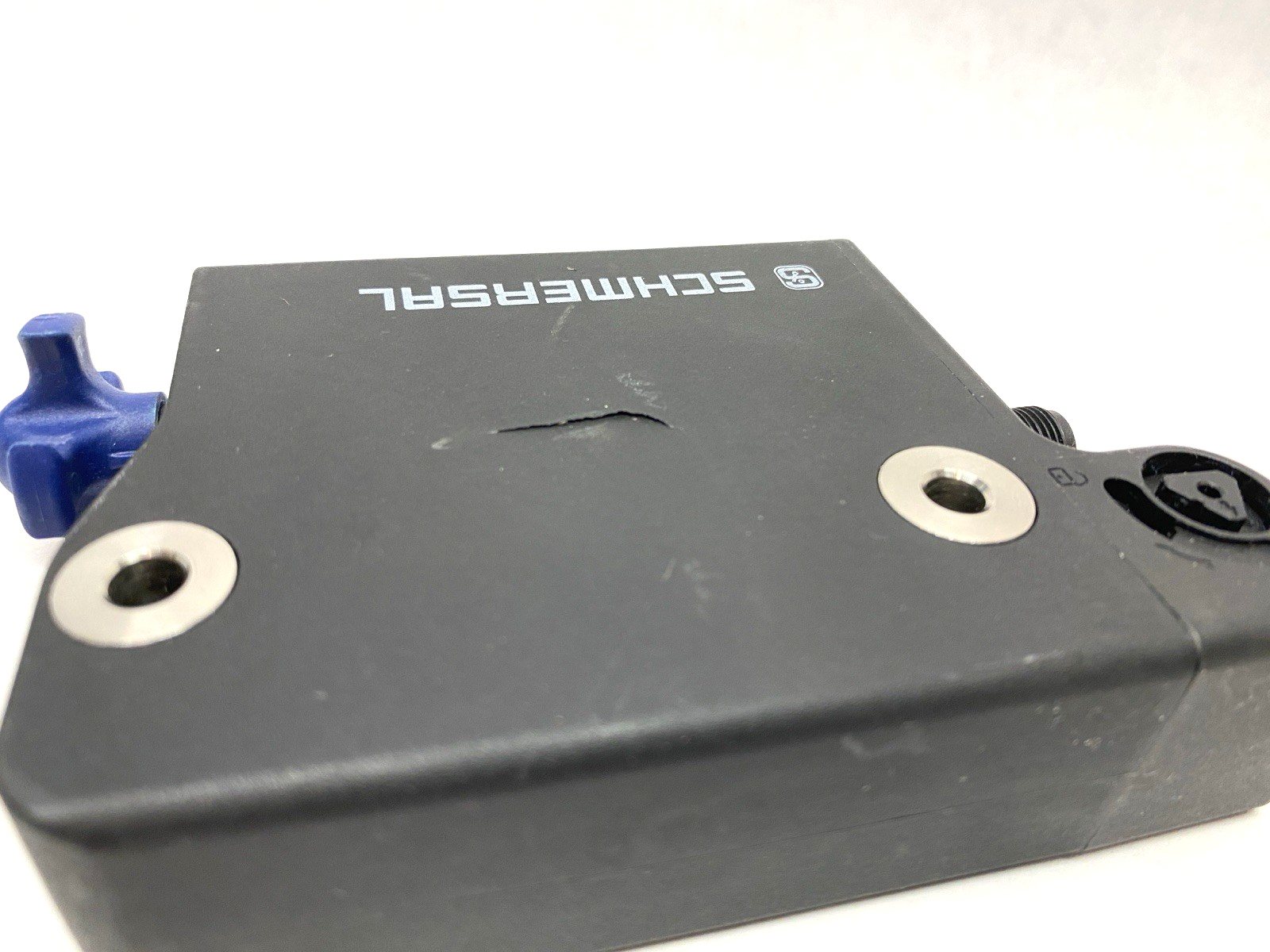 Schmersal AZM300B-I2-ST-SD2P-A-T-DU Solenoid Interlock -Cracked Casing - Maverick Industrial Sales