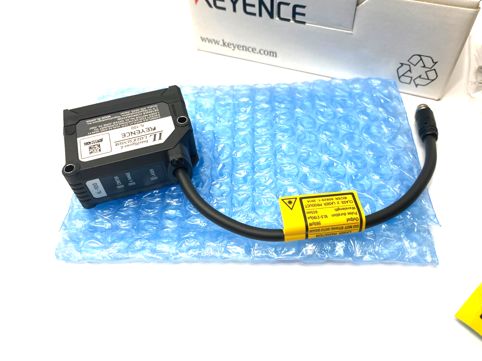 Keyence IL-100 CMOS Multi-Function Analog Laser Sensor Head - Maverick Industrial Sales
