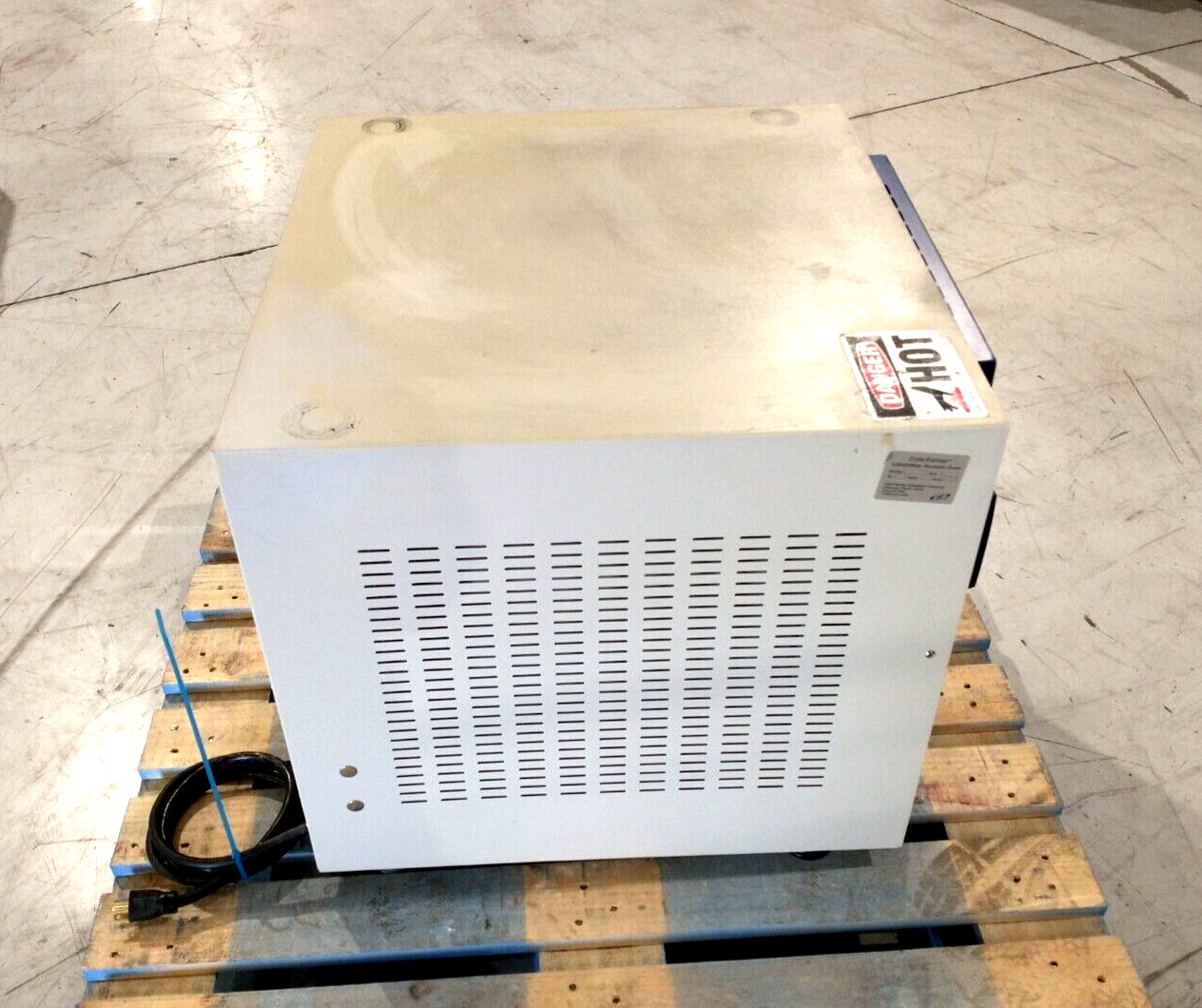 Cole-Parmer G05053-20 Laboratory Vacuum Oven, 120V, 1600W, 13.3A - Maverick Industrial Sales
