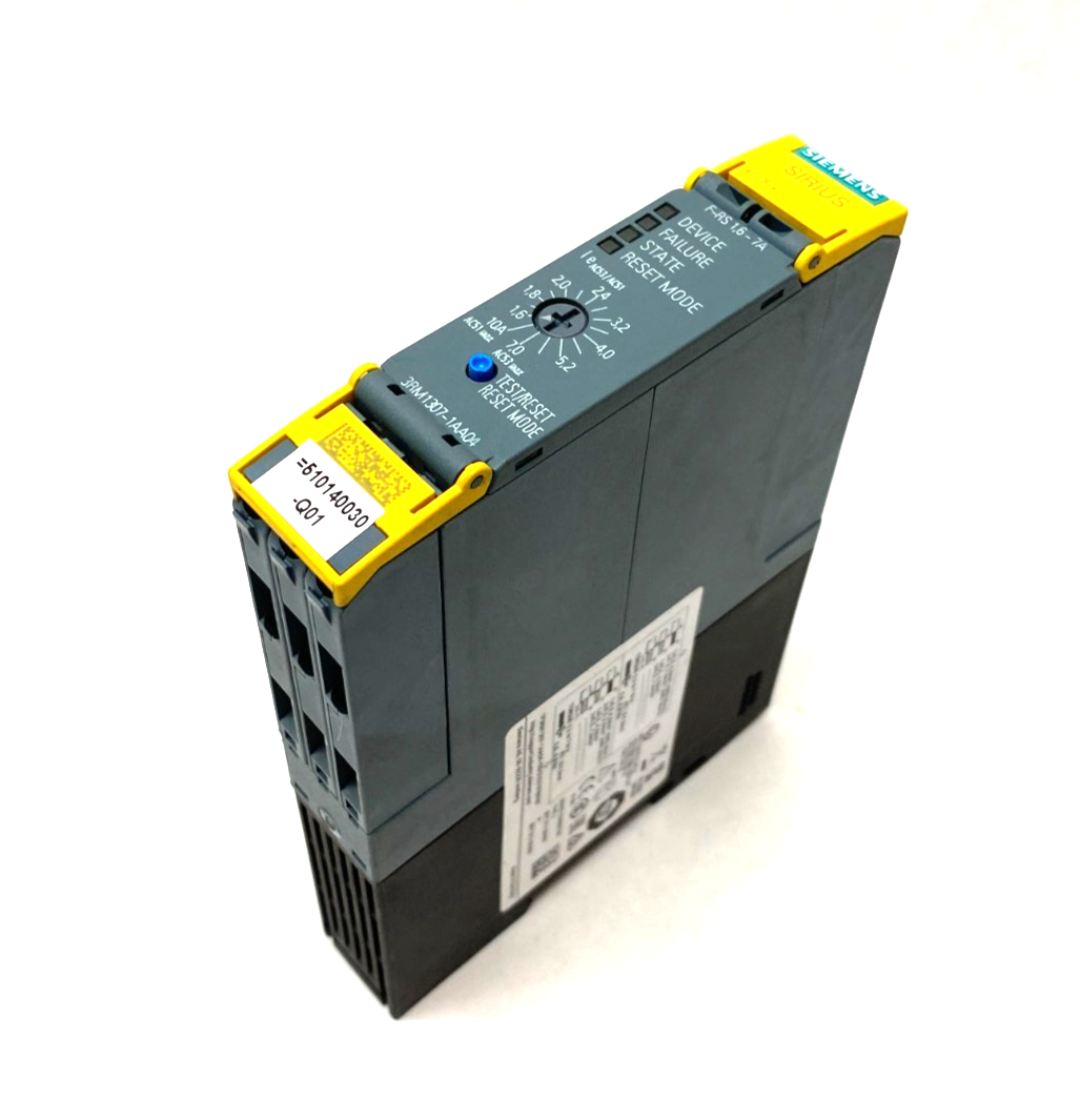 Siemens 3RM1307-1AA04 SIRIUS Fail-Safe Reversing Starter 500V Screw Terminals - Maverick Industrial Sales