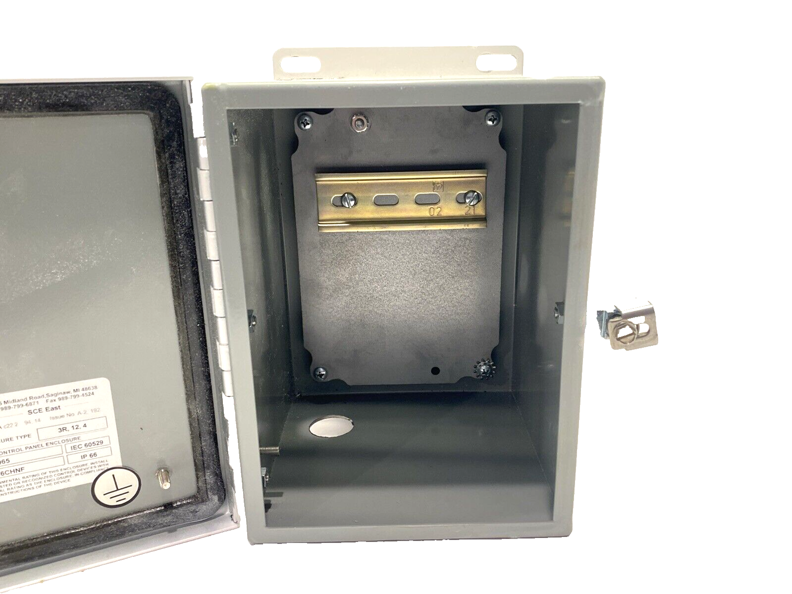Saginaw Control SCE-8066CHNF Industrial Control Enclosure IP66 8"x6"x6", WHITE - Maverick Industrial Sales