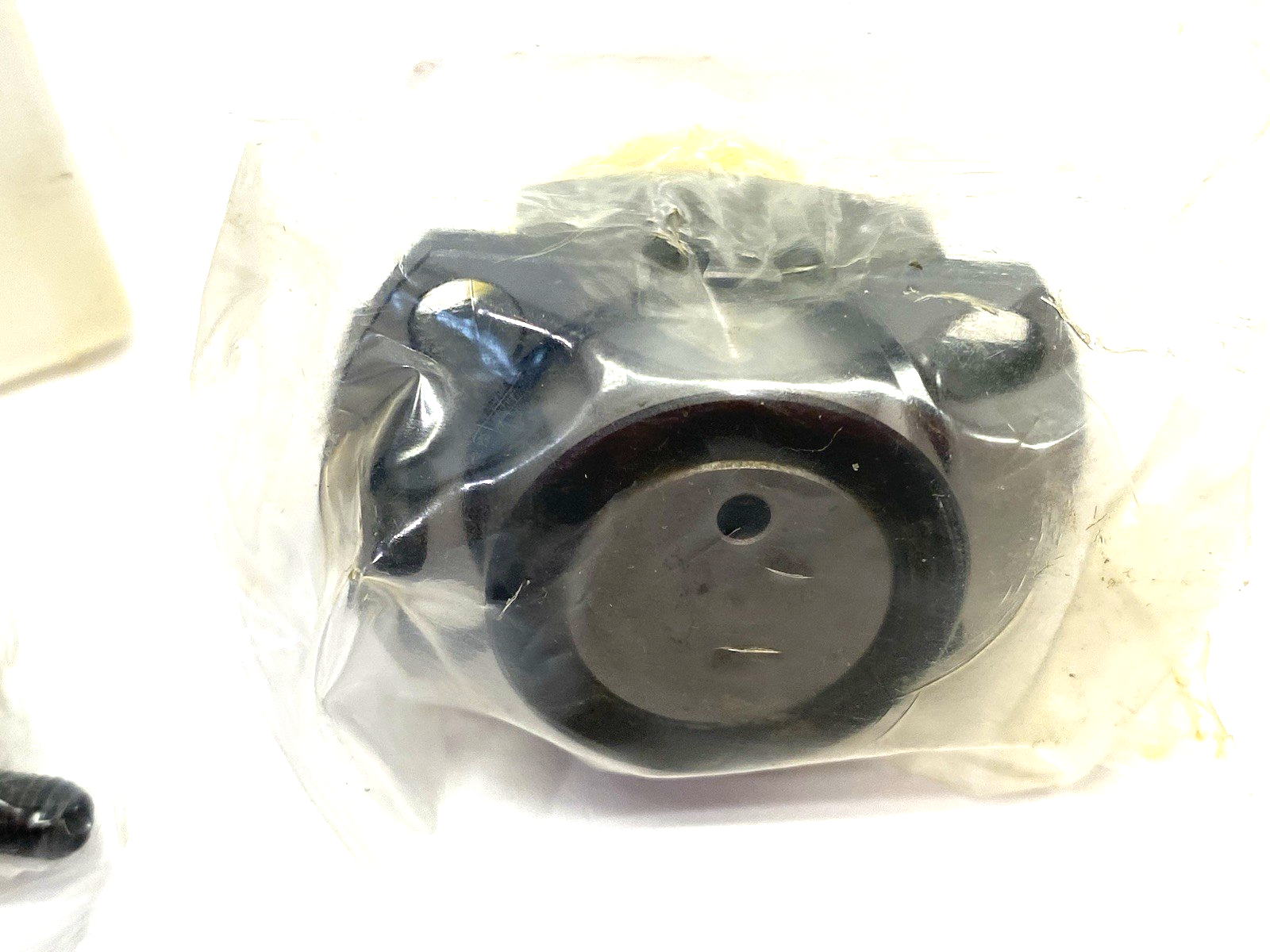 1021576 | Kennametal KM™ Manual Clamping Unit Flange Mount, Ext. Length KM32NCMEF - New - Maverick Industrial Sales