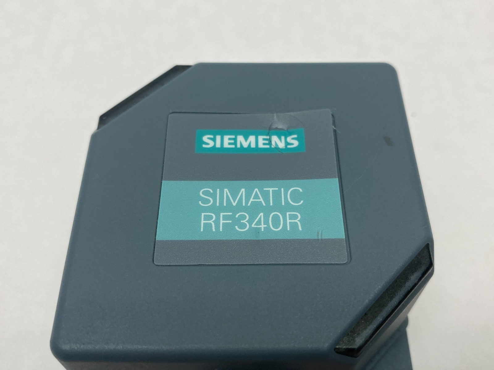 6GT2801-2BA10 | Siemens SIMATIC RF340R RF Reader Head 75mm x 75mm DAMAGED FRONT - Used - Maverick Industrial Sales