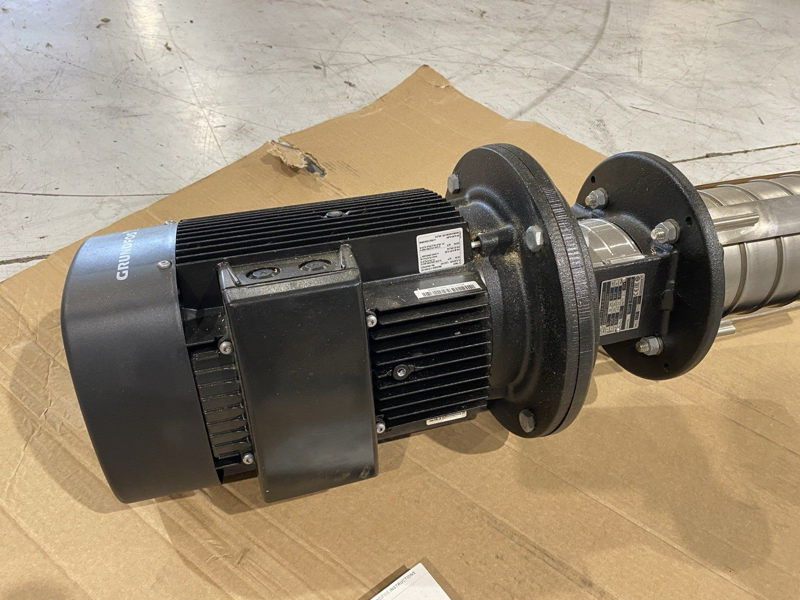 Grundfos 99980190 Vertical Multi Stage Pump MTR15-7/4 A-W-A-HUUV 3x266/460 60 - Maverick Industrial Sales
