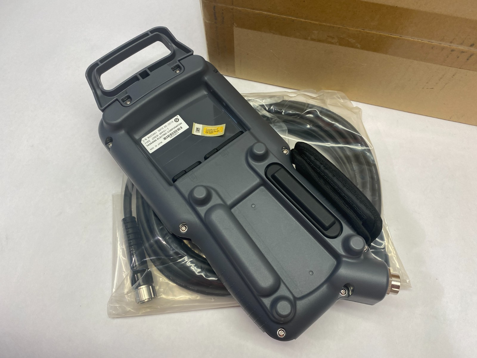Yaskawa Motoman JZRCR-APP01-1 Robot Teach Pendant, Cable, & Key - Maverick Industrial Sales