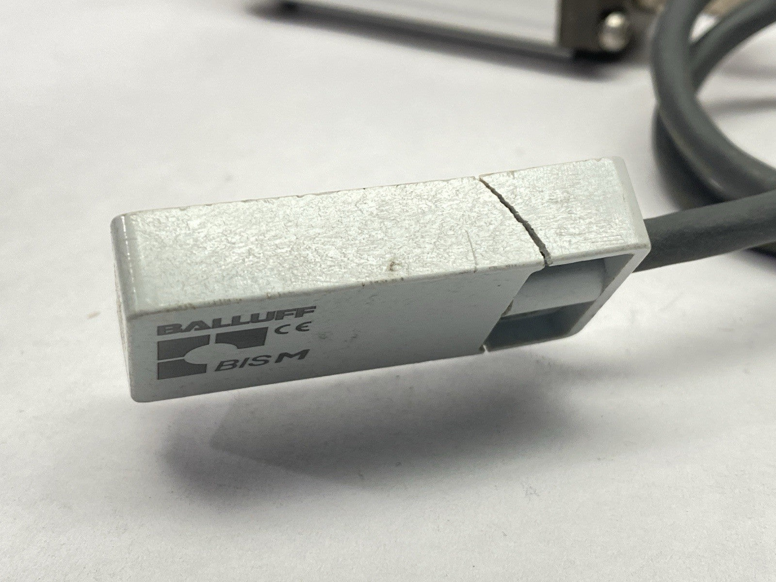 BIS M-402-045-004-07-S4 | Balluff HF RFID Head w/ Processor Unit BIS00M1 - For parts or not working - Maverick Industrial Sales