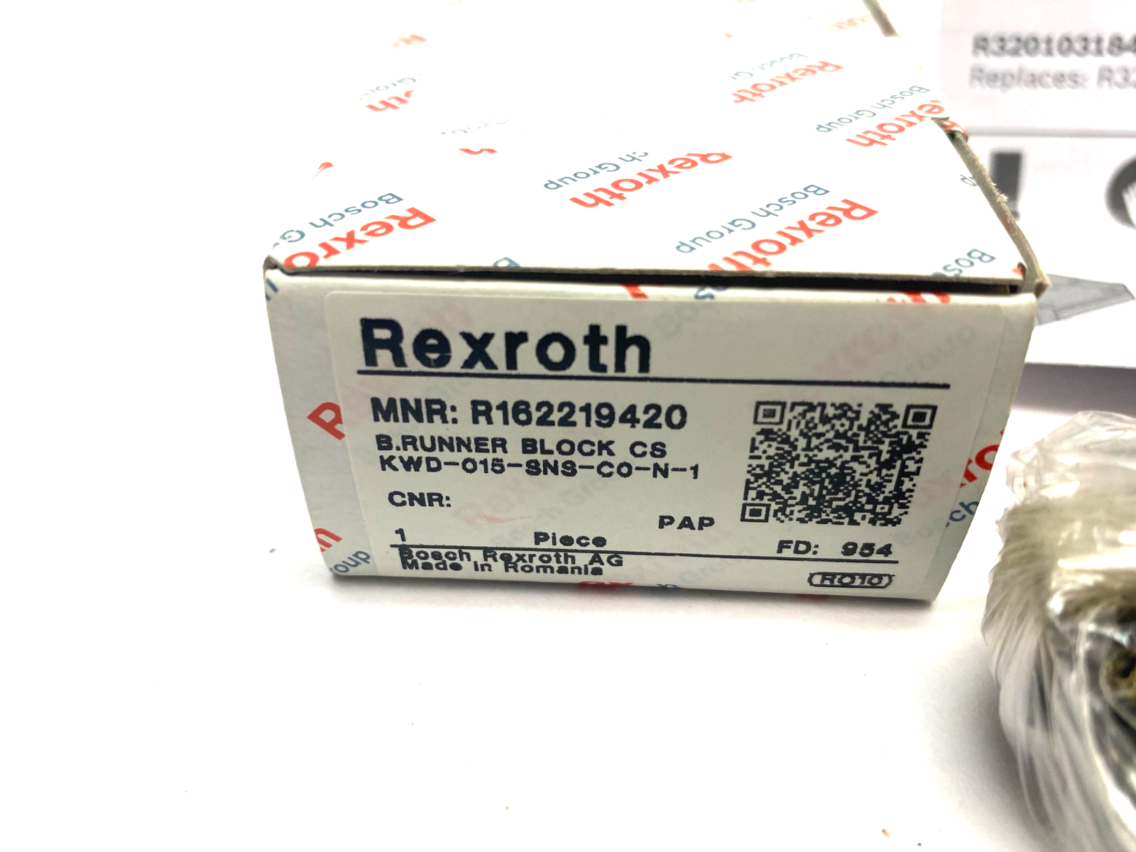 Bosch Rexroth R162219420 Ball Runner Guide Block KWD-015-SNS-C0-N-1 - Maverick Industrial Sales