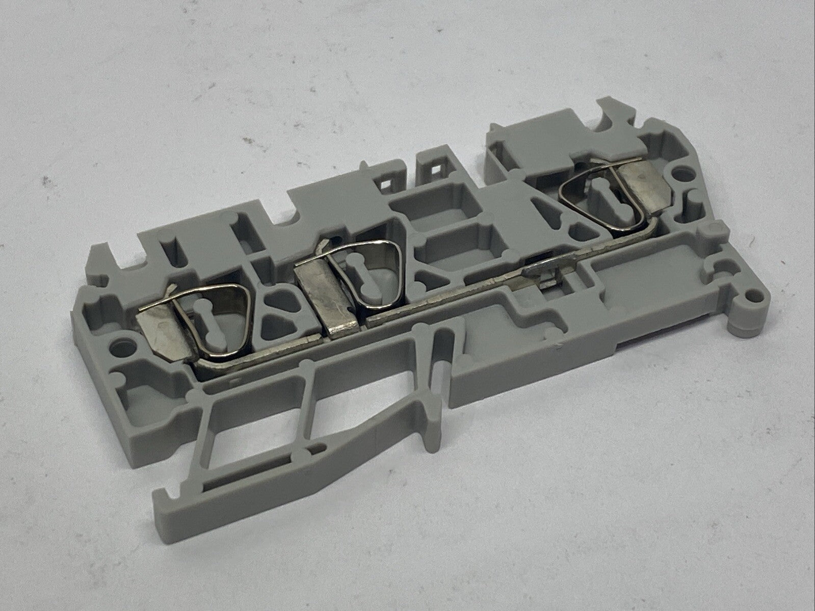 Allen Bradley 1492-R3T Ser A Terminal Blocks Gray LOT OF 18 - Maverick Industrial Sales