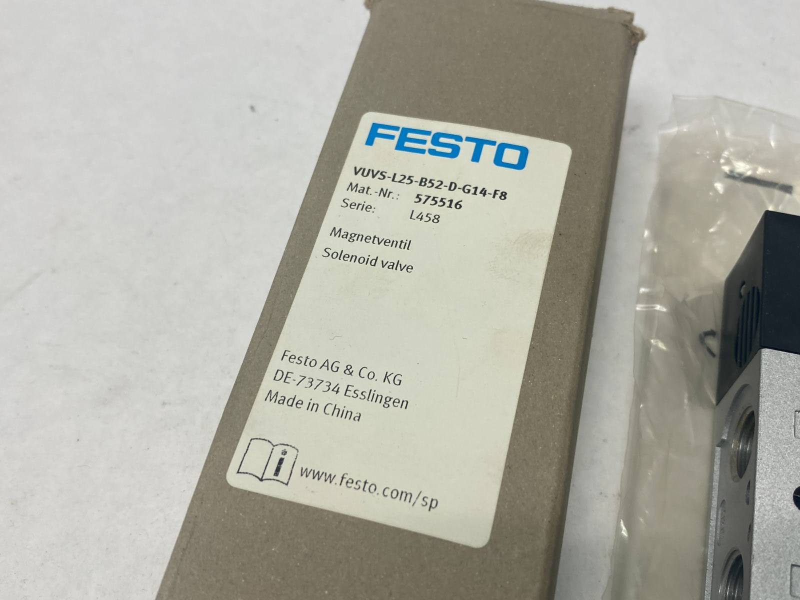 Festo VUVS-L25-B52-D-G14-F8 Solenoid Valve 5/2, Bistable 575516 - Maverick Industrial Sales