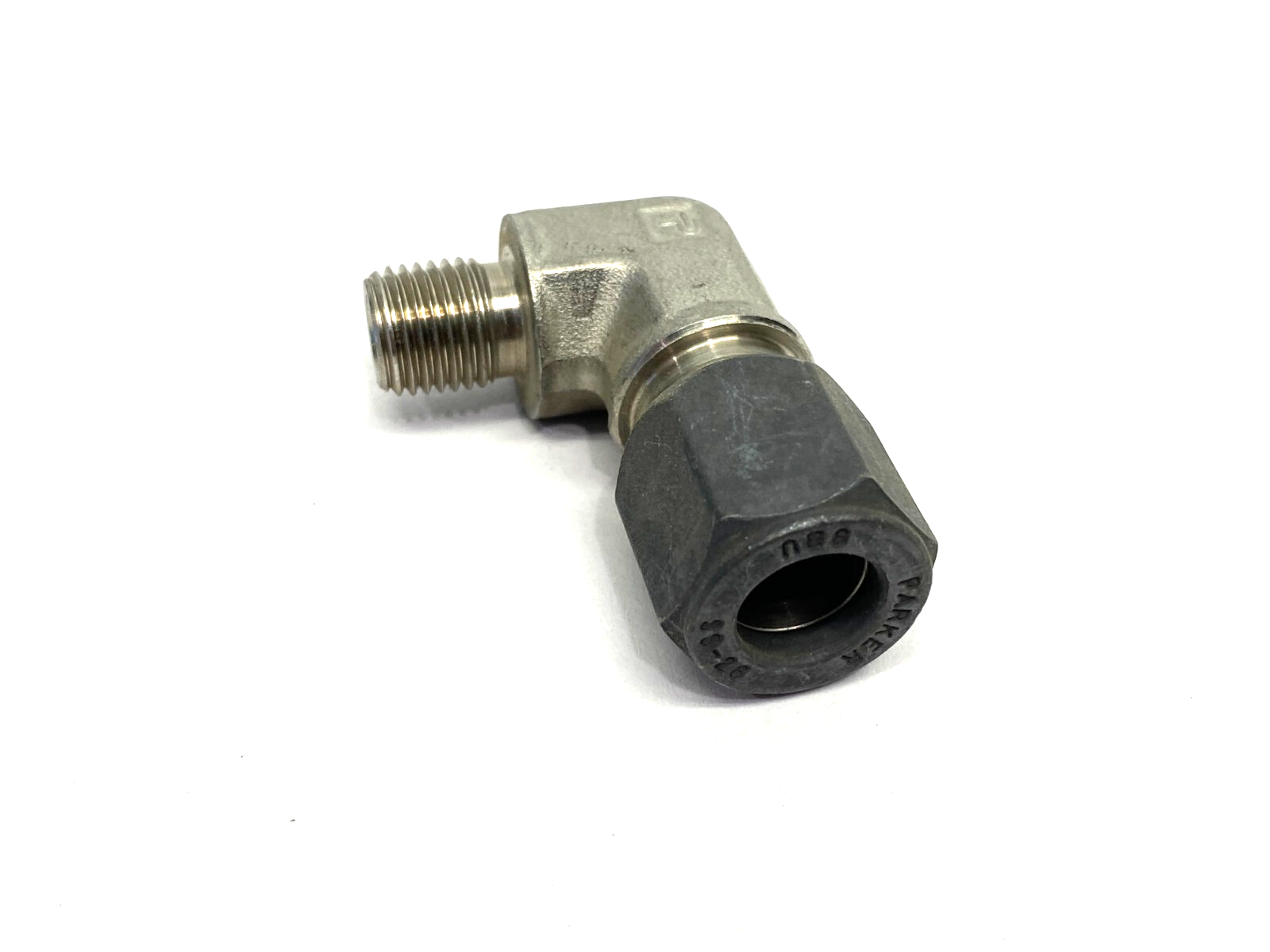 Parker 8-4 CBU-SS Ferulok 24° Flareless 90-Deg Elbow Fitting 1/2" to 1/4"-18 - Maverick Industrial Sales