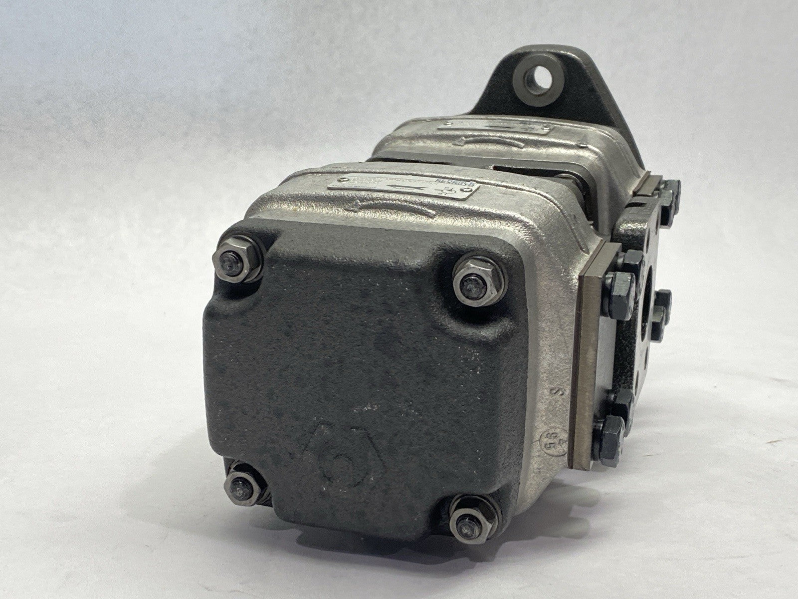Rexroth 1PF2GG3-10/010RE47MU2 Hydraulic Pump 1PF2GC3-10/013RF47MK0 00565810 - Maverick Industrial Sales