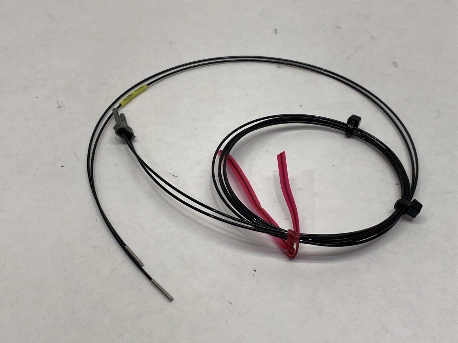 Keyence FU-59U Digital Fiber Optic Sensor Fiber Unit Thrubeam Type - Maverick Industrial Sales