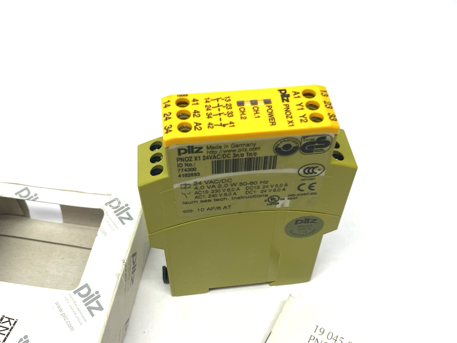 Pilz 774300 Safety Relay Standalone 1-Channel Input, PNOZ X1 24VAC/DC 3n/o 1n/c - Maverick Industrial Sales