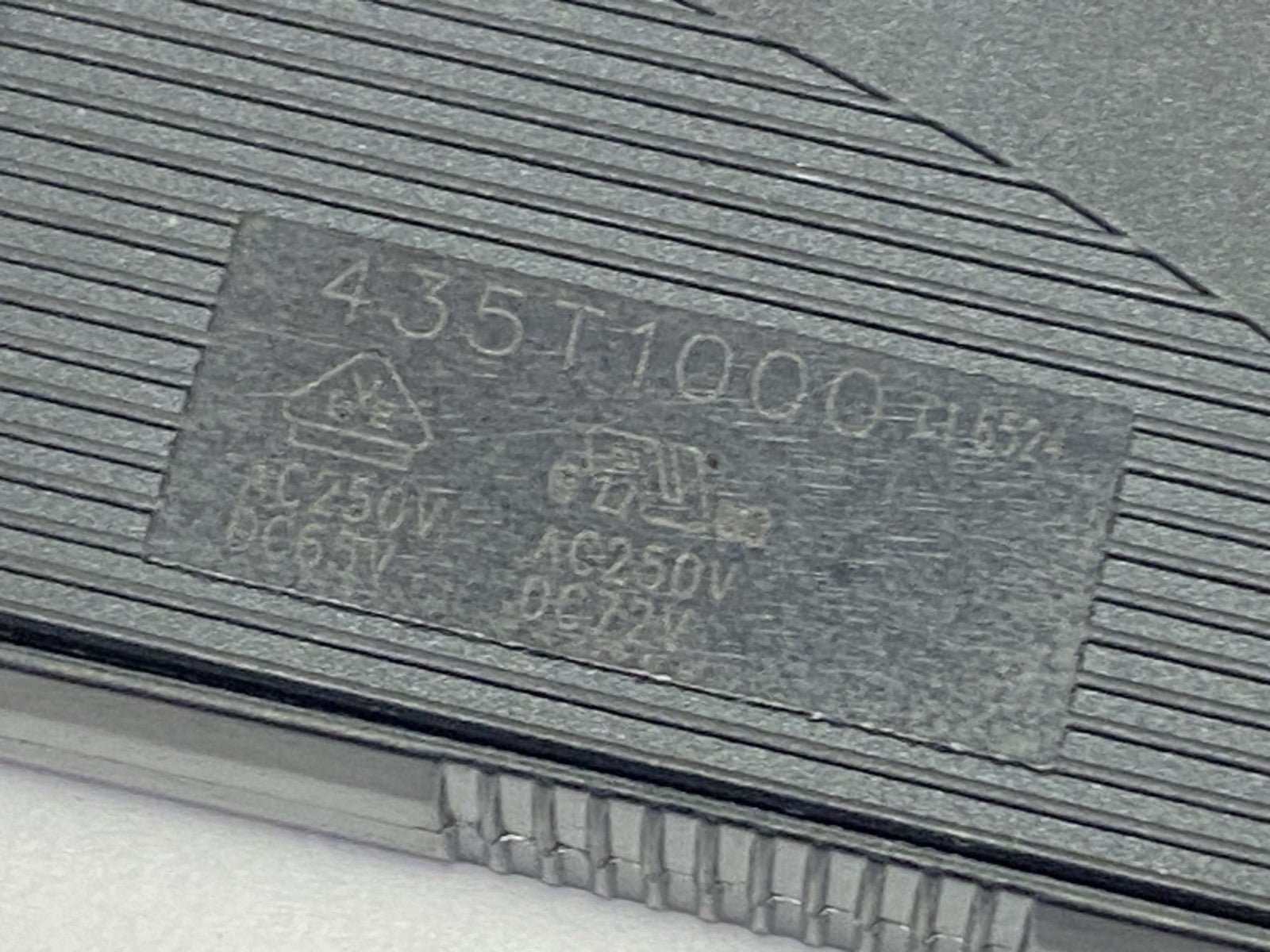 47522073