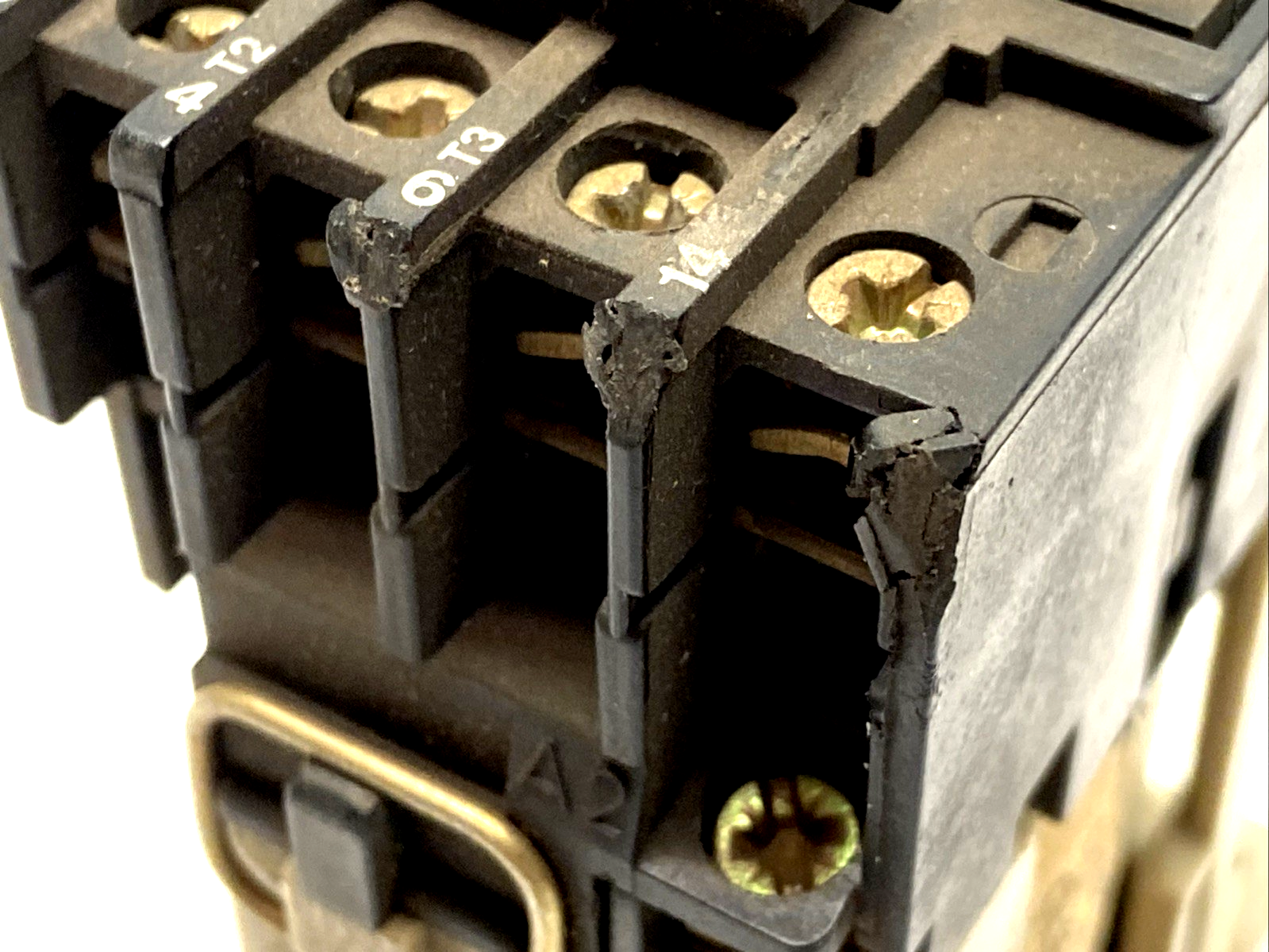 Sprecher+Schuh 3A3-12-10-24 Contactor 24VDC Coil 4-Pole CHIPPED - Maverick Industrial Sales