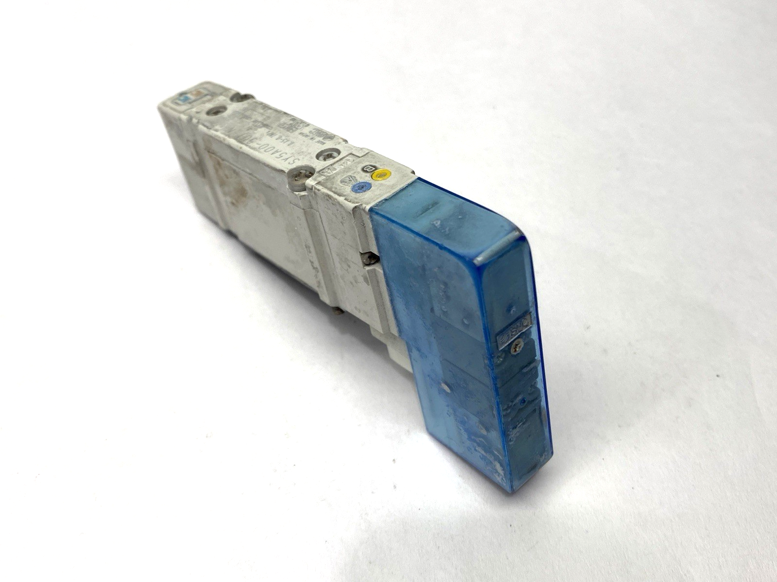SY5A00-5U1-NA | SMC Pneumatic Solenoid Valve DAMAGED - Used - Maverick Industrial Sales