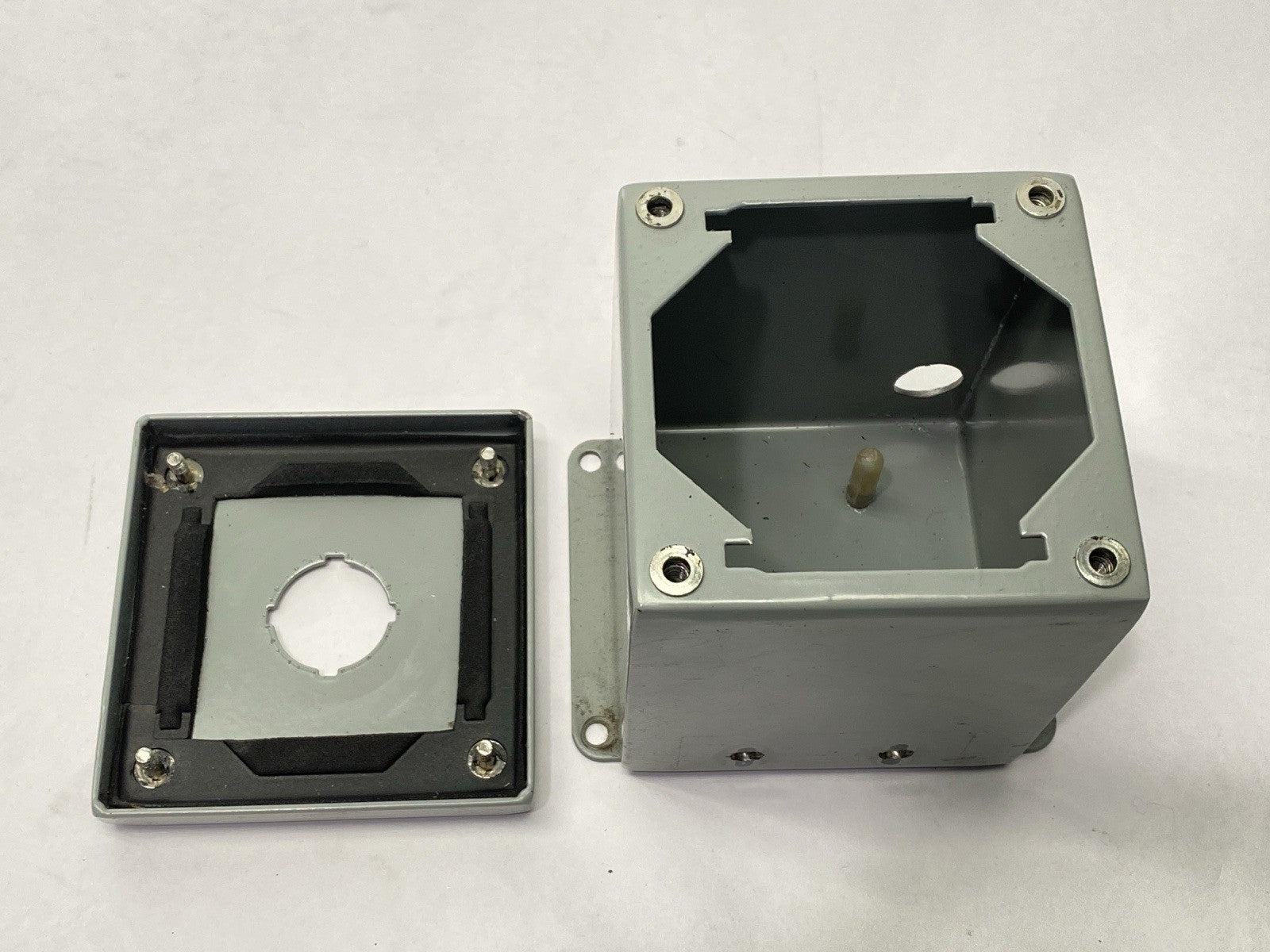 Wiegmann PBXD1 1-Hole Pushbutton Enclosure 30mm 4" x 4" x 5" - Maverick Industrial Sales