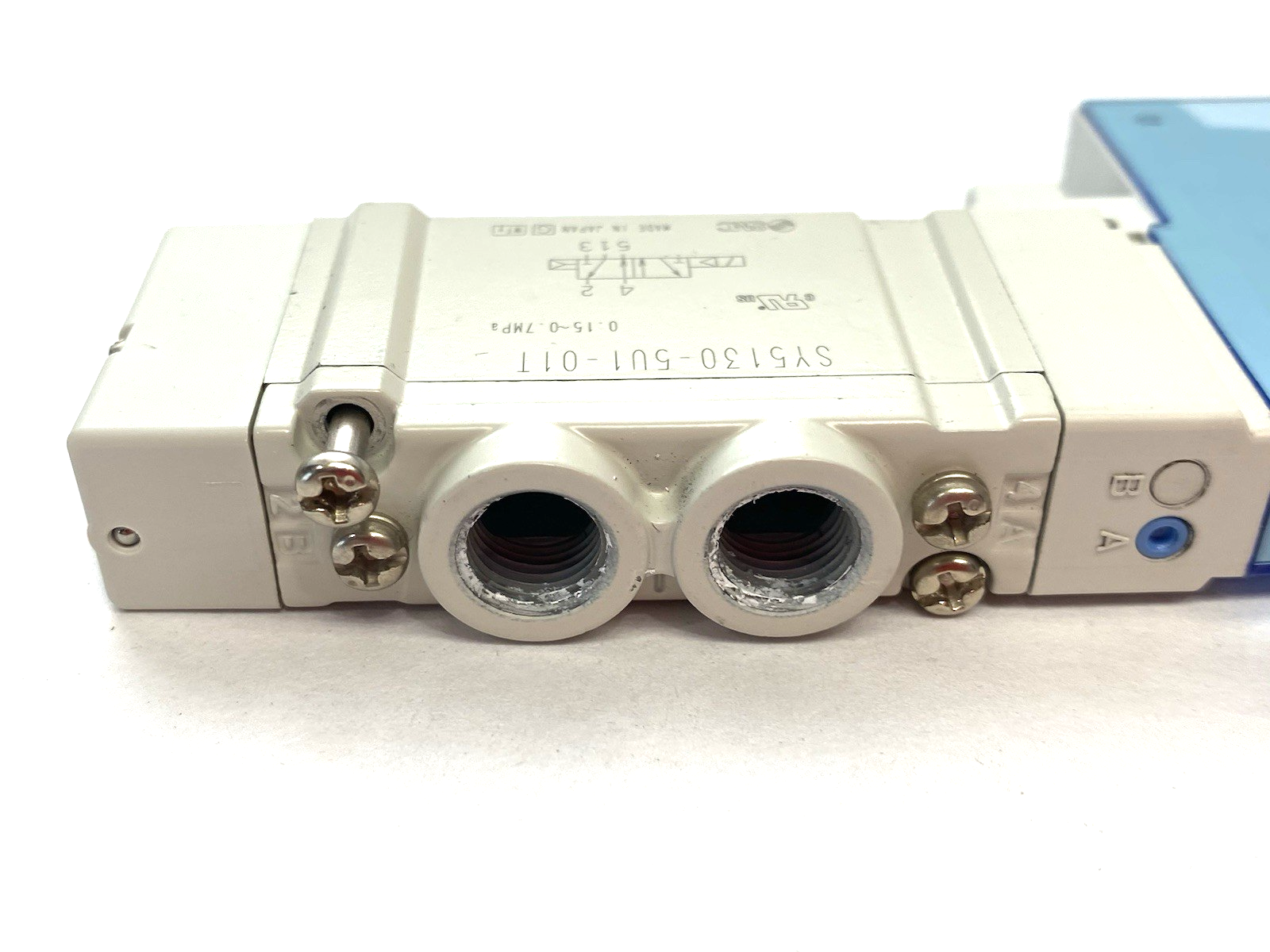 SY513-5U1-01T | SMC SY5130-5U1-01T Solenoid Valve 4/5-Port 0.15~0.7MPa - Used - Maverick Industrial Sales