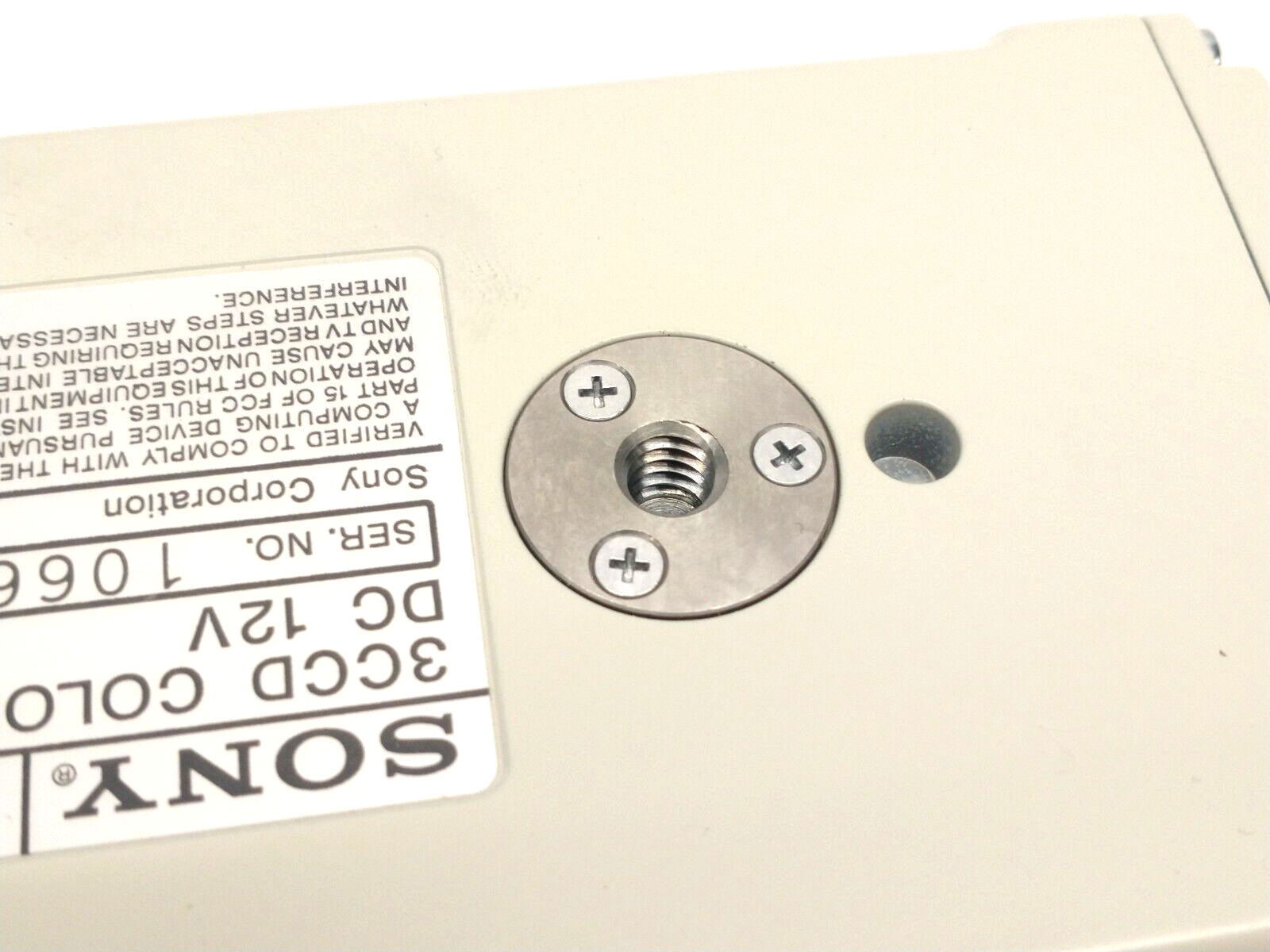 Sony DXC-960MD 3CCD CCD-IRIS Color Video Camera 12V & MVA-185 Microscope Adapter - Maverick Industrial Sales