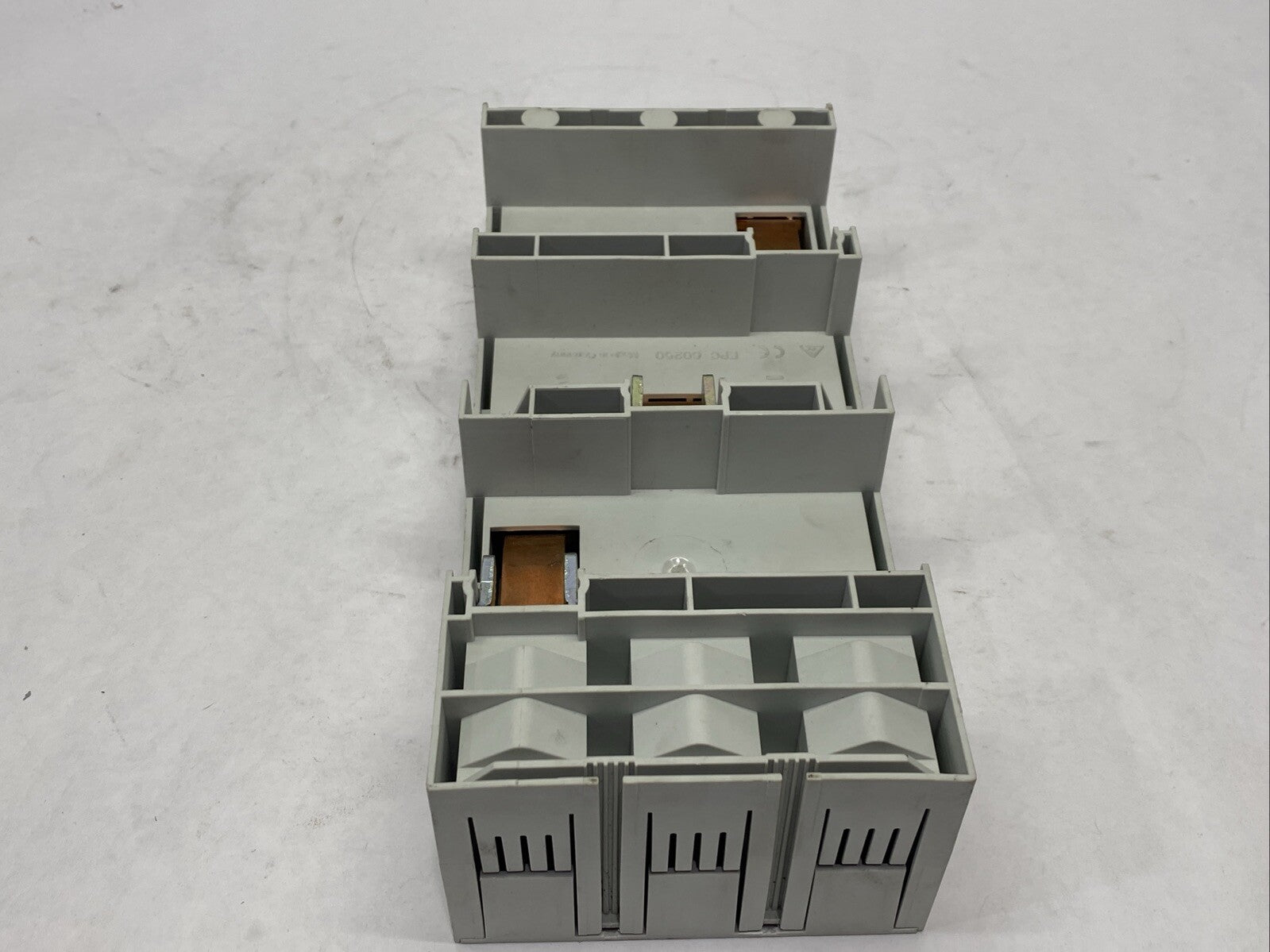 Siemens 8US1213-4AP03 Device Busbar Adapter MCCB 3-Pole 250A 600VAC - Maverick Industrial Sales
