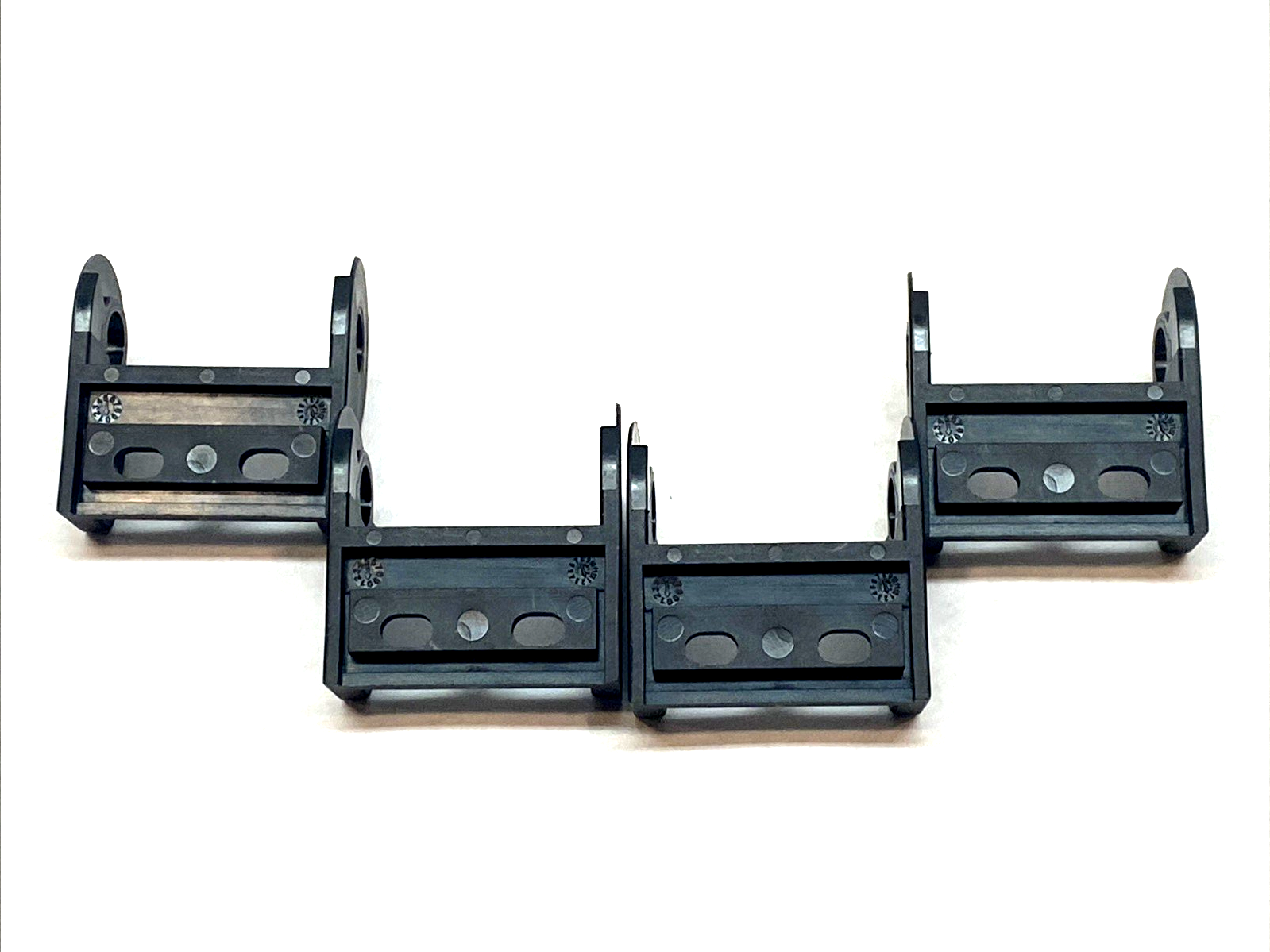 Igus 2030.3PZ Mounting Bracket, End Connector for Energy Chain LOT OF 4 - Maverick Industrial Sales