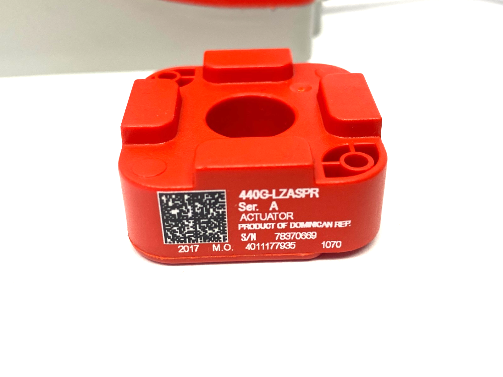 Allen Bradley 440G-LZS21STRH Ser. A Guardmaster Locking Switch w/ 440G-LZASPR - Maverick Industrial Sales
