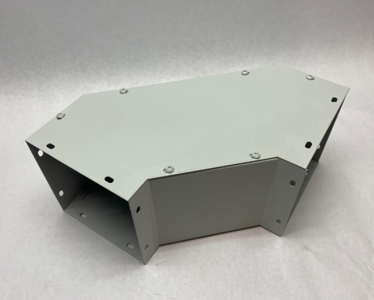 F66G90SE | Hoffman nVent Wireway Elbow Sweep 6" x 6" 90-Deg PAINTED WHITE - New – Open box - Maverick Industrial Sales