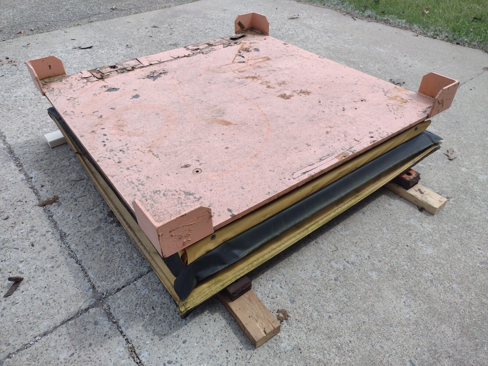 Scott Pneumatic Lift Table 51" x 51" x 12-35.5 inch Table Height 4000LB Capacity - Maverick Industrial Sales