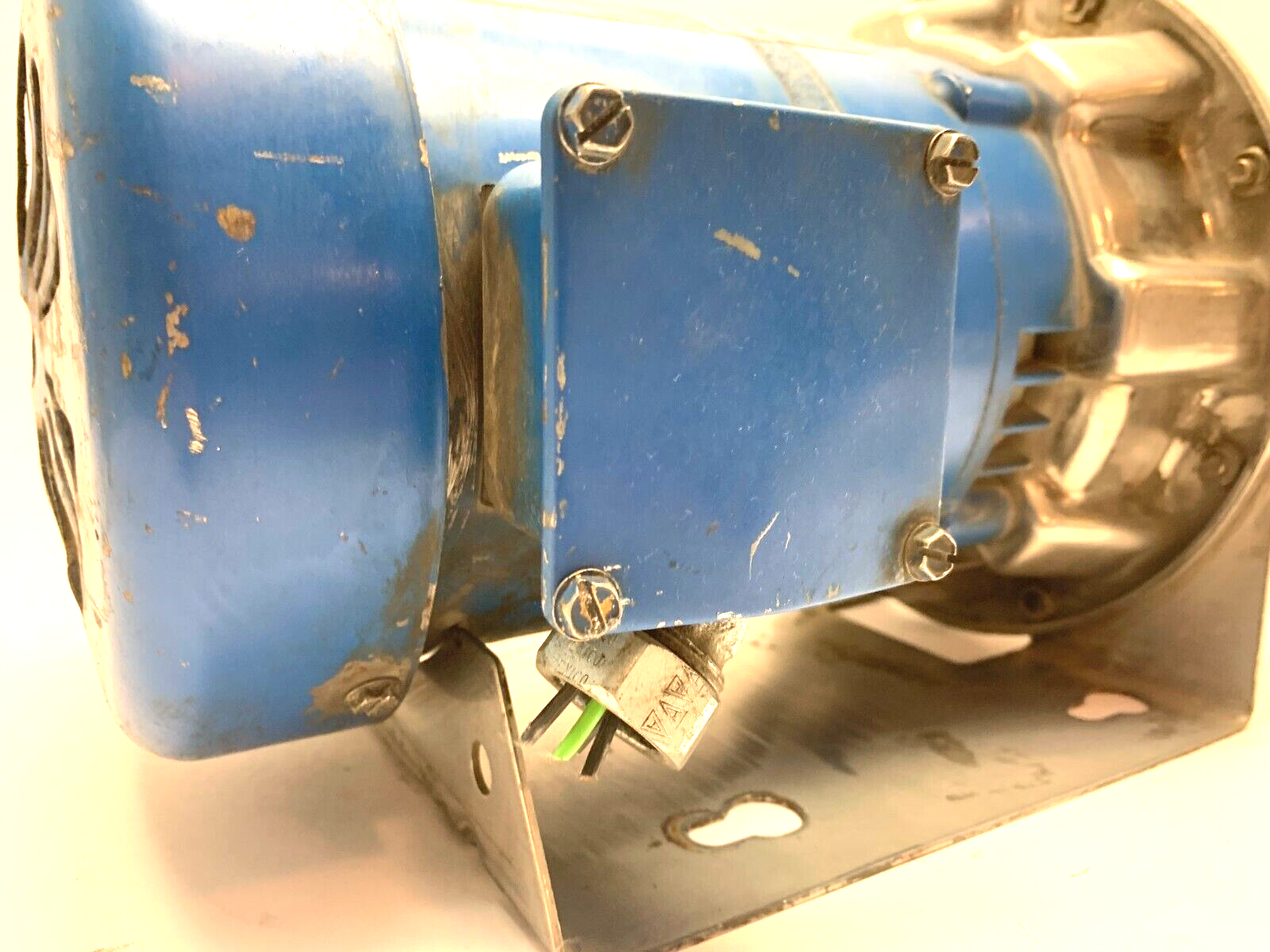 Goulds 1ST1C5F4 NPE Series Centrifugal Pump 1 x 1-1/4-6 3450/2875 RPM 1/2 HP - Maverick Industrial Sales