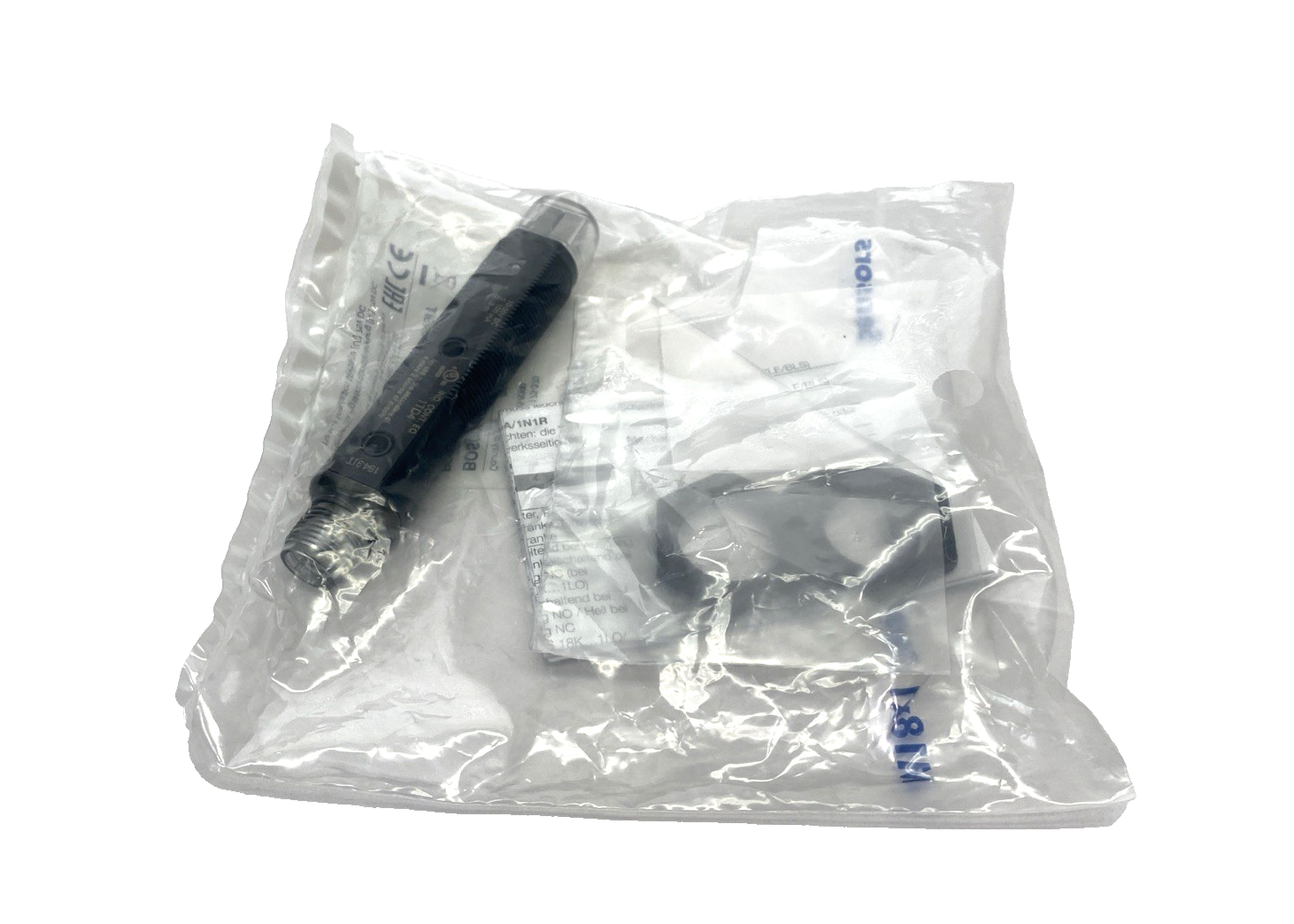 Balluff BOS00LW Retroreflective Photoelectric Sensor BOS 18KW-PA-1QC-S4-C - Maverick Industrial Sales