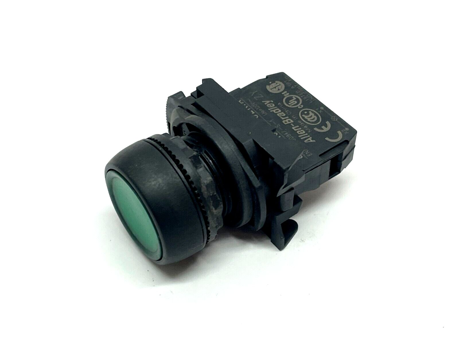 Allen Bradley 800FP-LFA3 Illuminated Pushbutton Green w/ 800F-N5C Ser. A Lamp - Maverick Industrial Sales