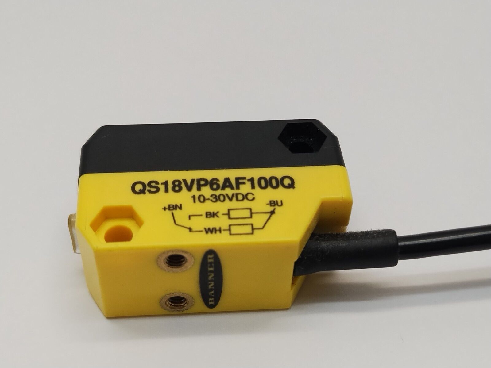 Banner QS18VP6AF100Q Photoelectric Sensor 1-100mm Range M8 4-Pin 10-30VDC 65503 - Used - Maverick Industrial Sales