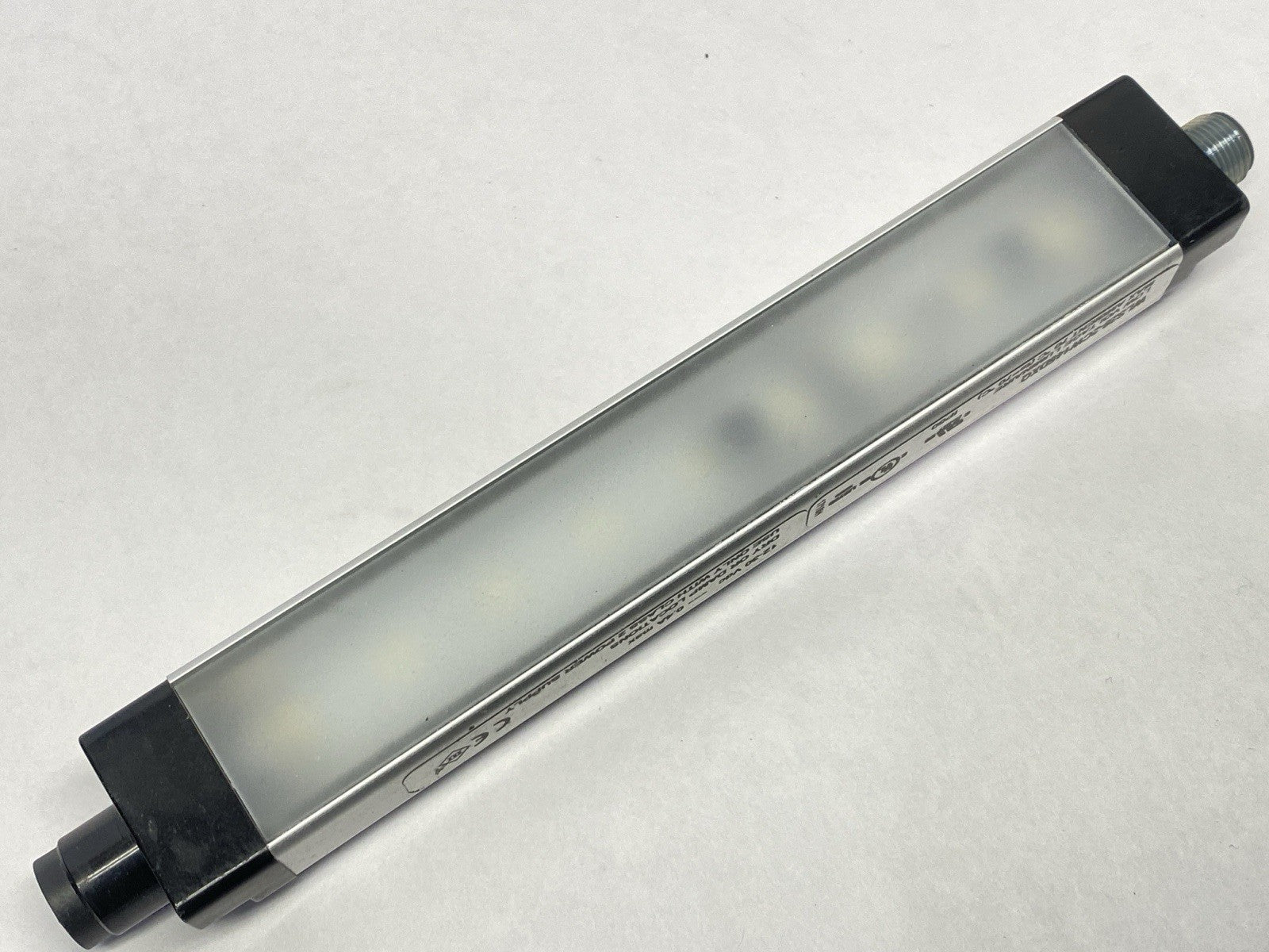 WLS28-2CW145DXQ | Banner LED Work Light Strip Diffuse Window Length 145mm 87810 - Used - Maverick Industrial Sales