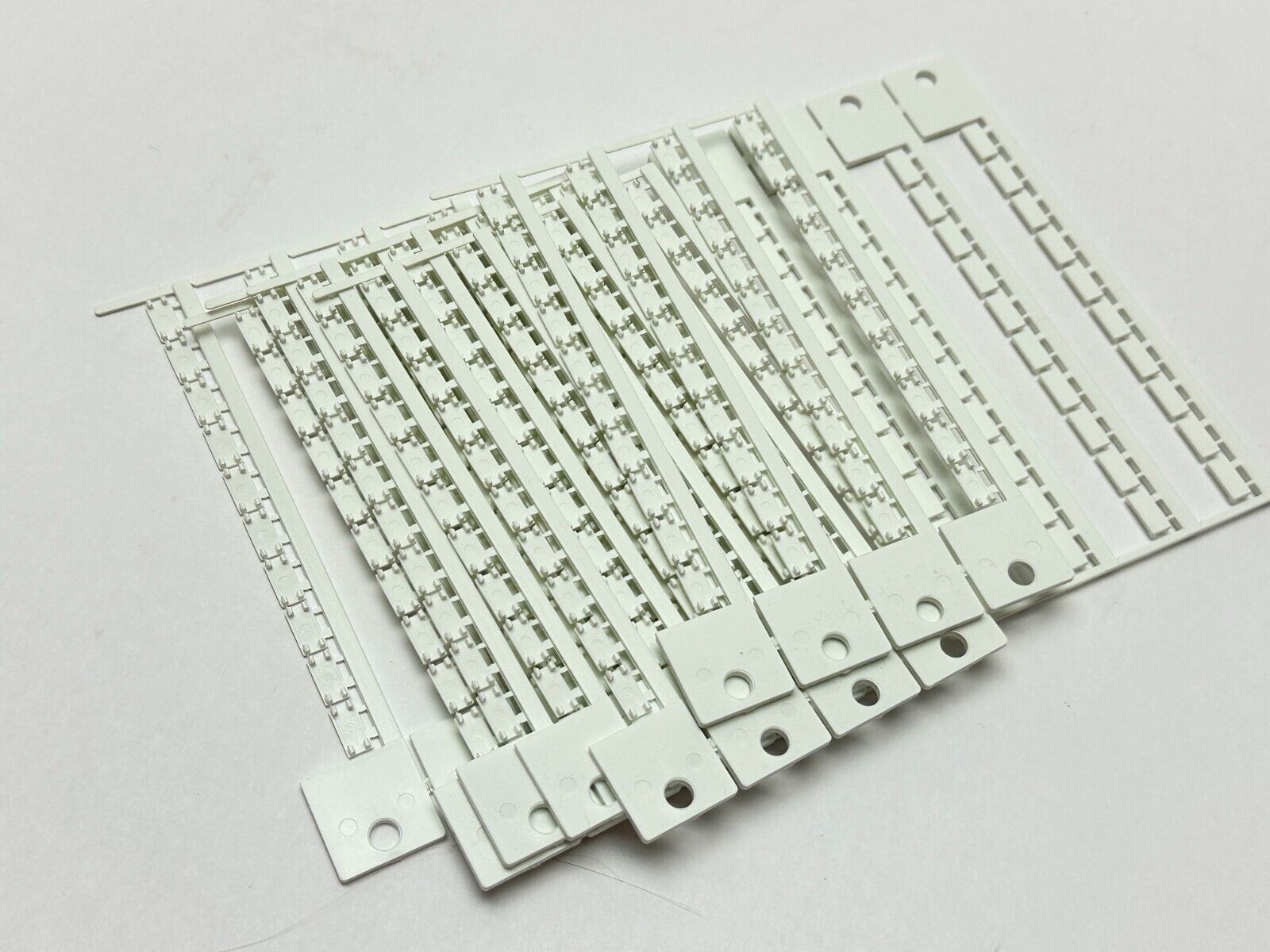 Murrplastik 86402210 Labeling Type KS 5/10 WIN-Type 88 LOT OF 320 - Maverick Industrial Sales