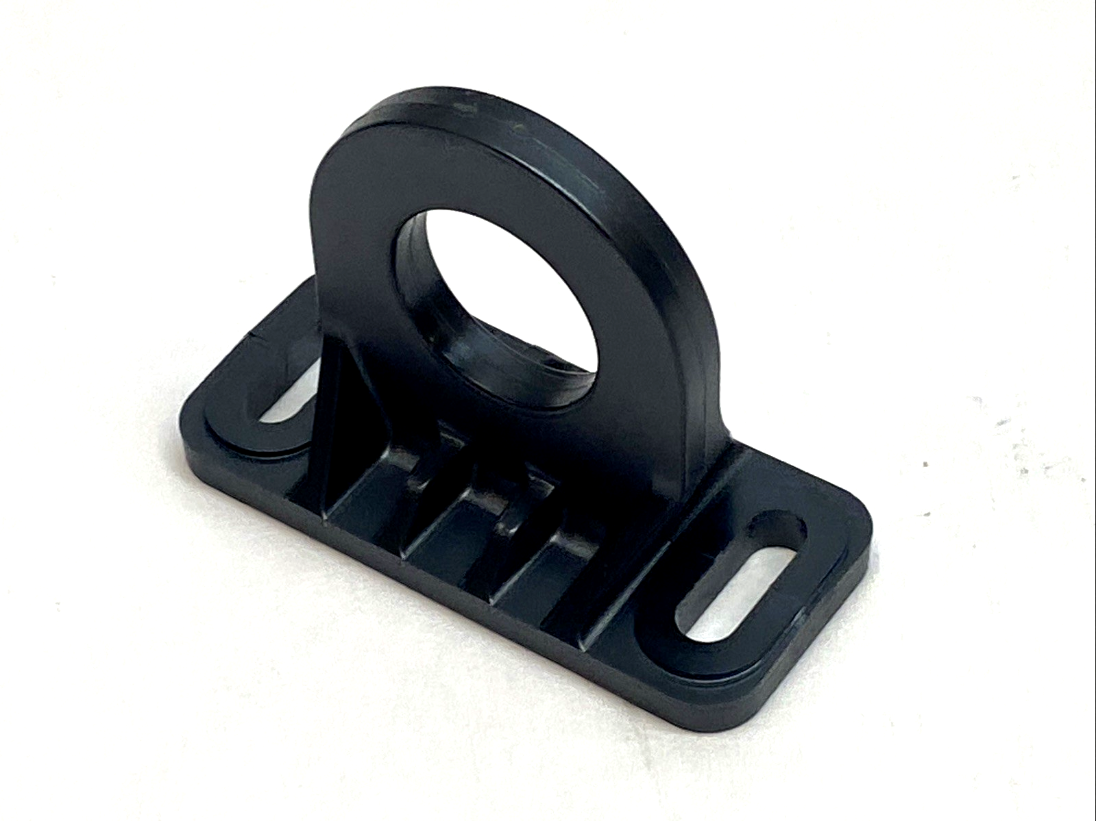 | Keyence FW-B01 Ultrasonic Sensor Standard Mounting Bracket - New – Open box - Maverick Industrial Sales