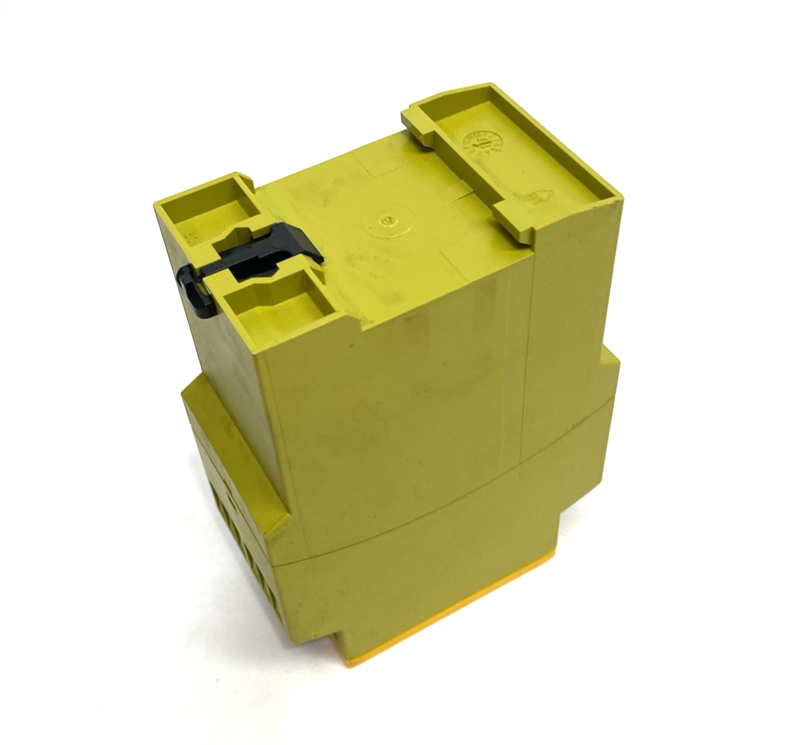 774730,PNOZ X4 24VDC 3n/o 1n/c | Pilz 774730 Standalone Safety Relay 1 or 2 Channel, PNOZ X4 24VDC 3n/o 1n/c - Used - Maverick Industrial Sales