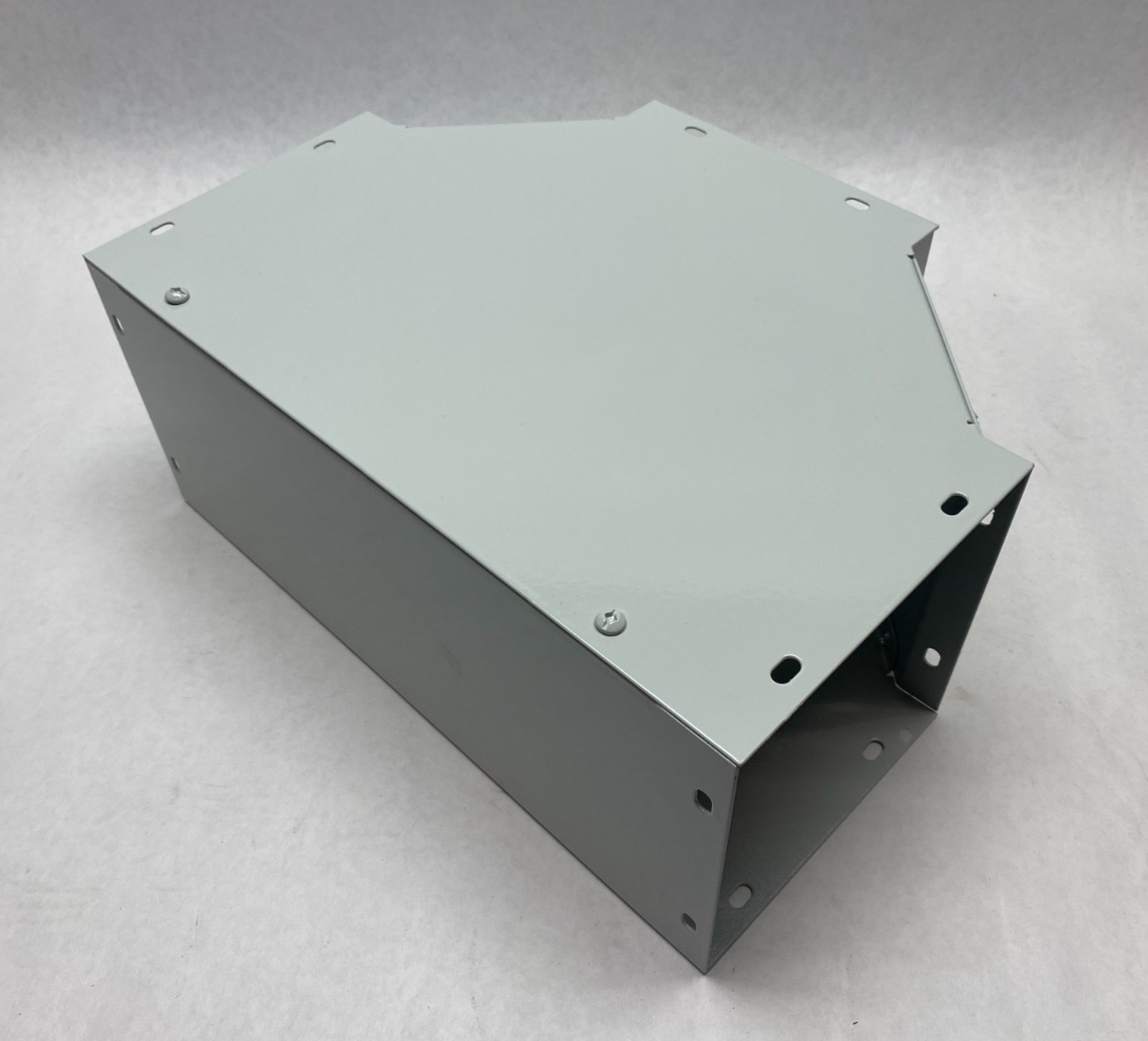 F66T | Hoffman nVent Sweep Tee Wireway Fitting 6" x 6" PAINTED WHITE - New – Open box - Maverick Industrial Sales