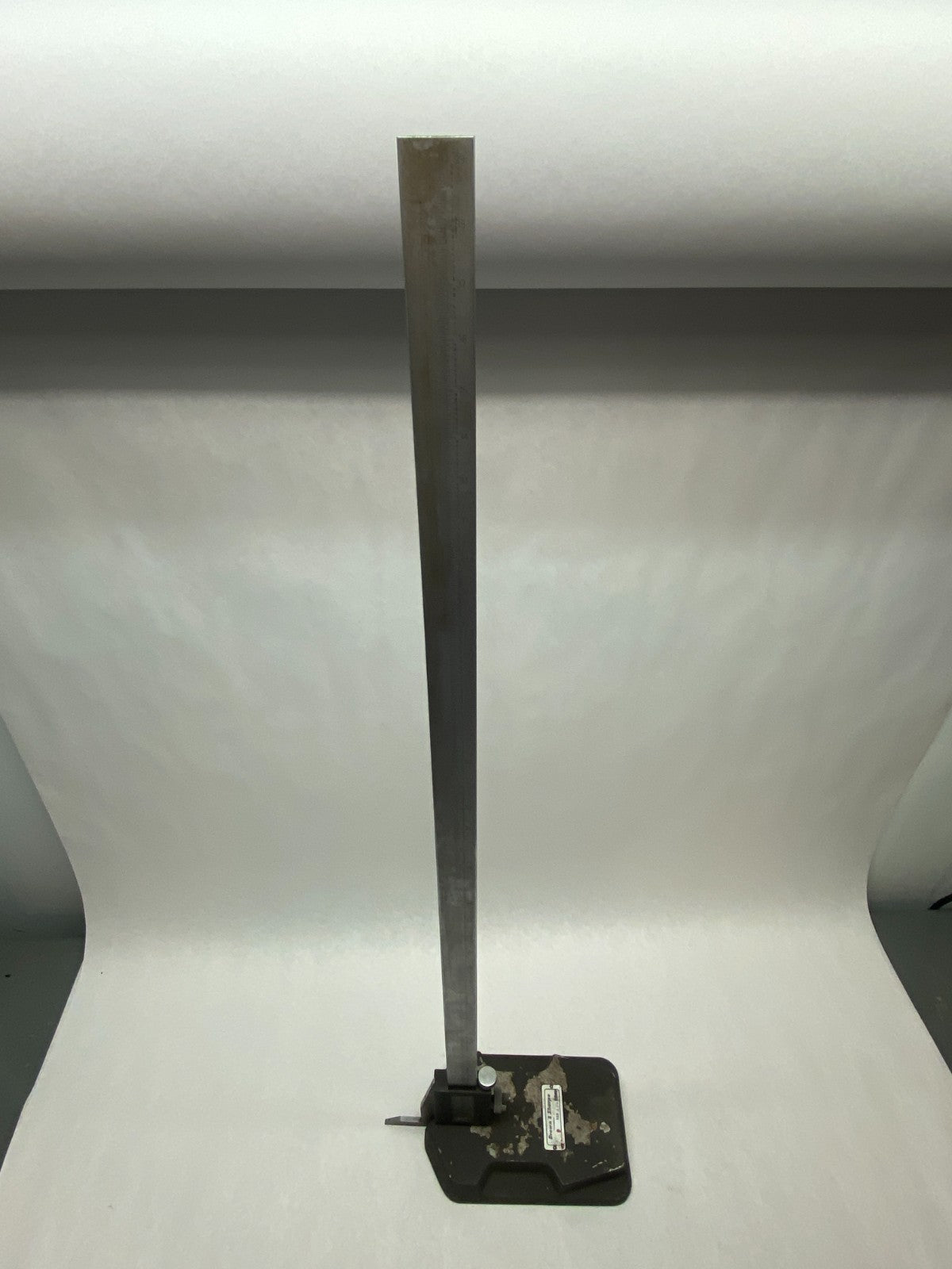 Brown & Sharpe 588 Benchtop 40" Height Gage - Maverick Industrial Sales